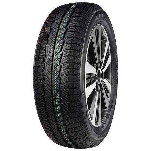 Ein schwarzer Autoreifen mit Leichtmetallrad auf einfarbigem schwarzem Hintergrund.