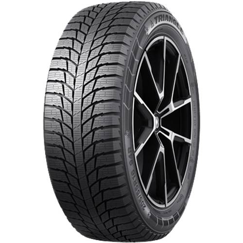 Schwarzer Winterreifen auf einem modernen Leichtmetallrad montiert, vor einfachem schwarzem Hintergrund gezeigt.