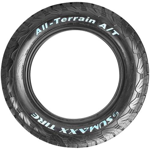 Schwarzer Geländereifen von vorne abgebildet, mit „All-Terrain A/T