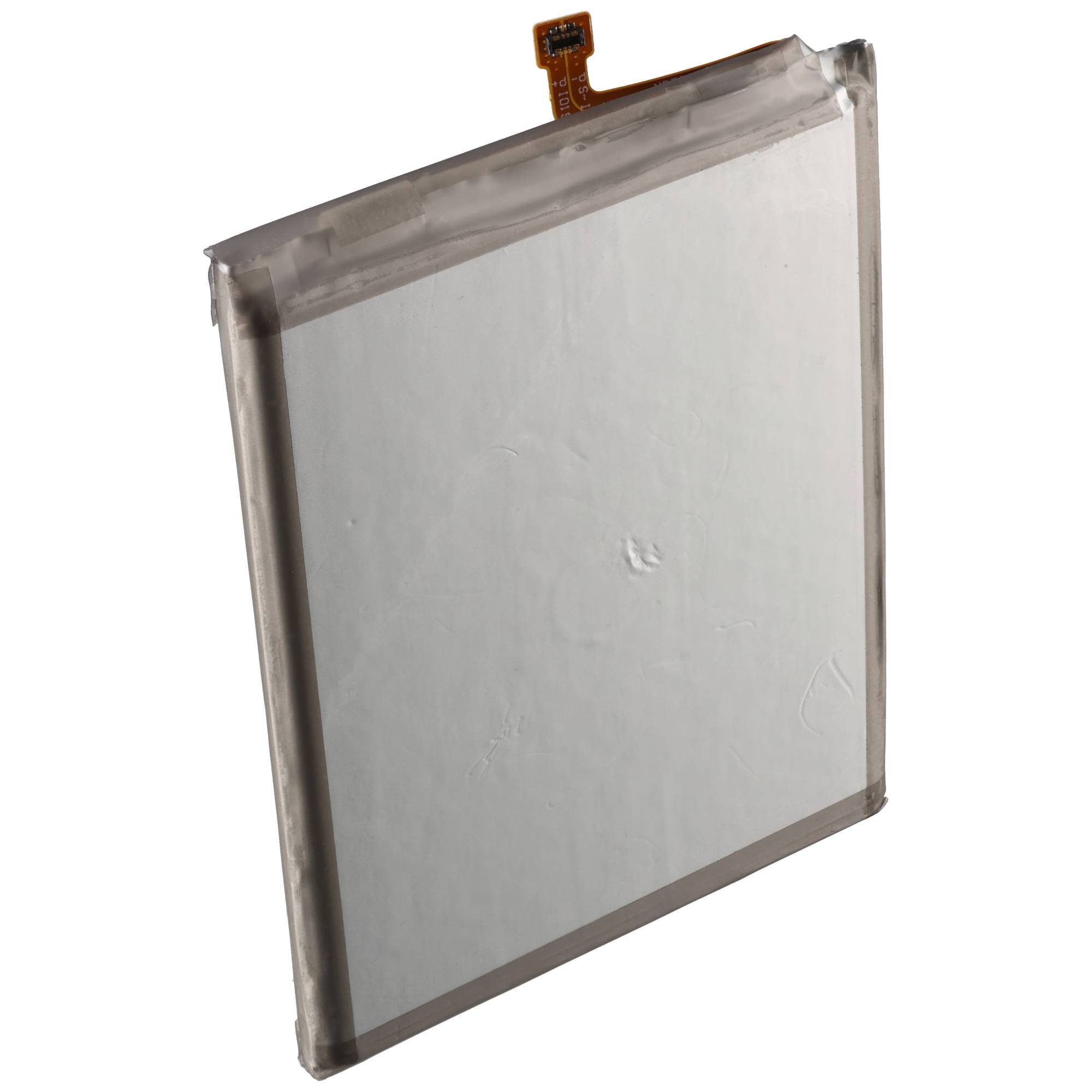 Eine rechteckige Lithium-Ionen-Batteriezelle mit einer kleinen Anschlusslasche oben.