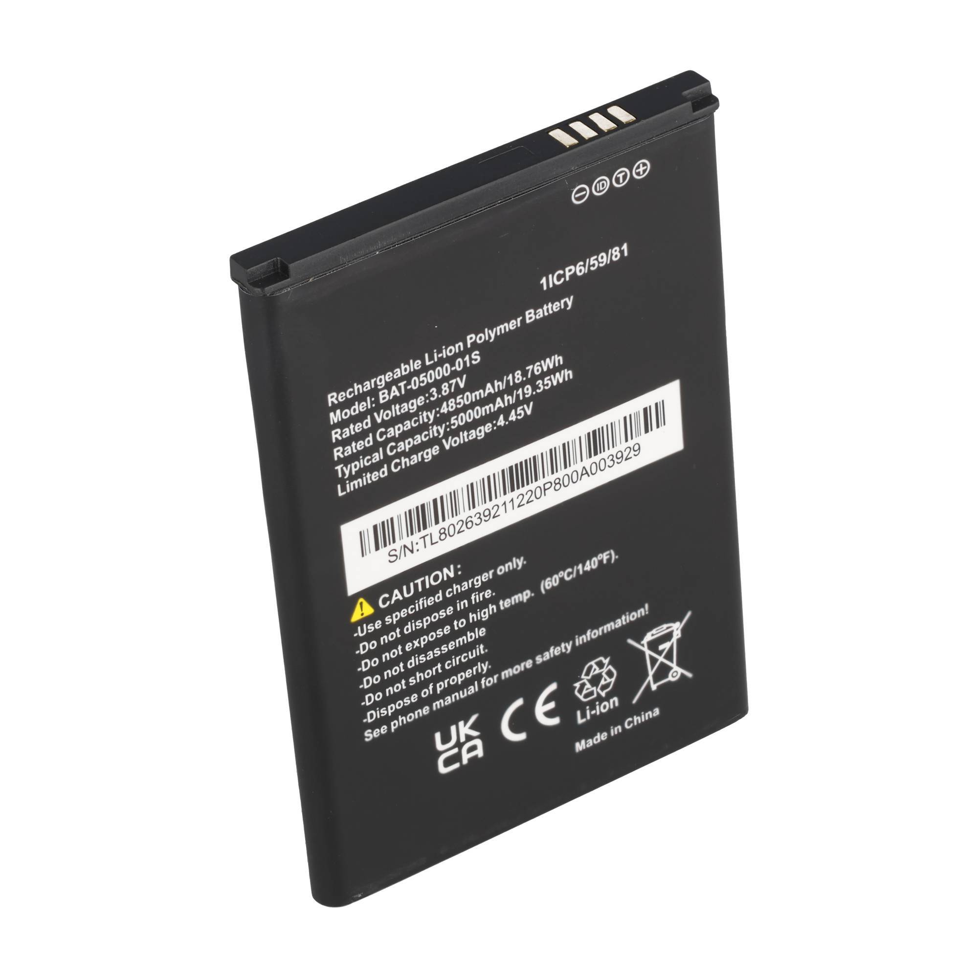 Schwarzer wiederaufladbarer Lithium-Ionen-Polymer-Handyakku mit gedruckten Spezifikationen, Barcode und Warnetiketten.