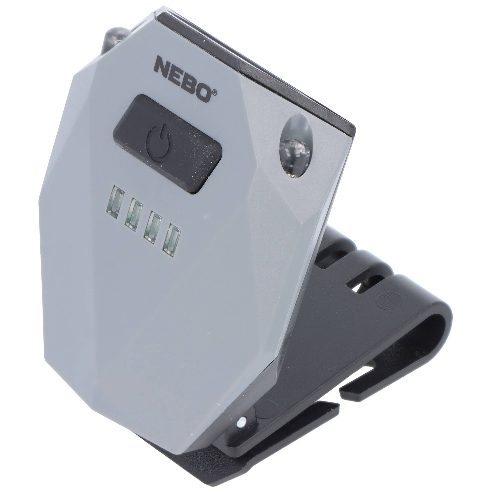 Nebo aufladbarer Clip-on Arbeitsleuchte mit Stromschalter, vier Batterieladezustandsanzeigen und schwenkbarem schwarzem Befestigungsarm auf weißem Untergrund.