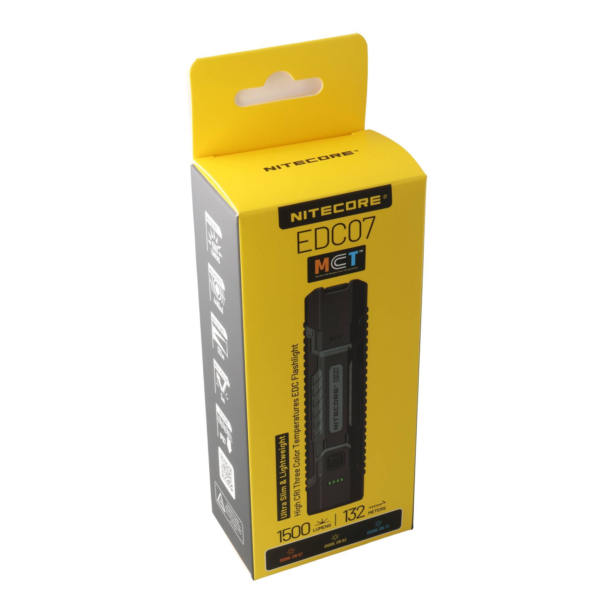 Gelbe Nitecore EDC07 MCT Taschenlampe in Einzelhandelsverpackung auf weißem Hintergrund dargestellt, mit Produktbild und 1500-Lumen-Etikett.