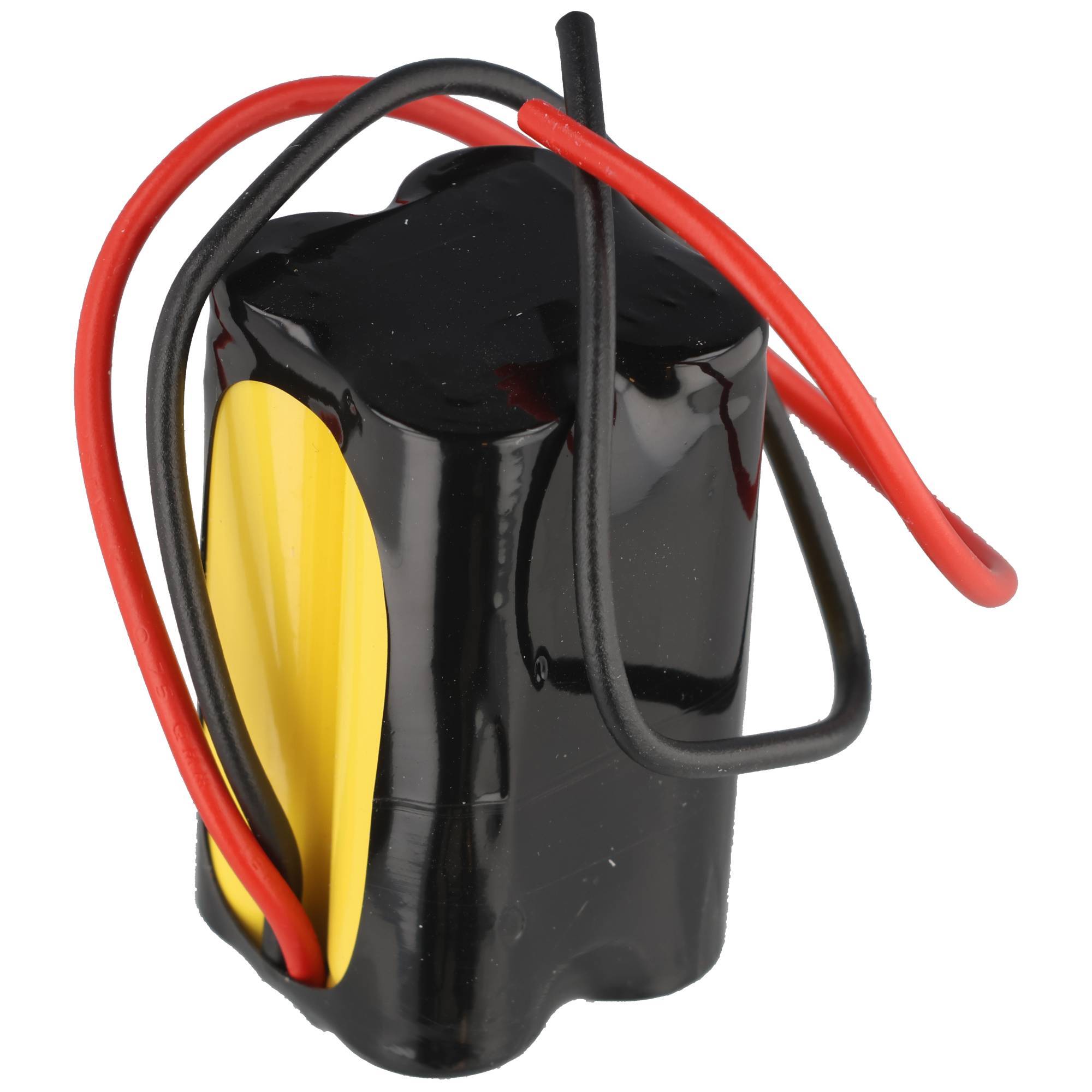 Schwarzes Batteriepack mit roten, schwarzen und gelben Kabeln, die von oben und der Seite herausragen.