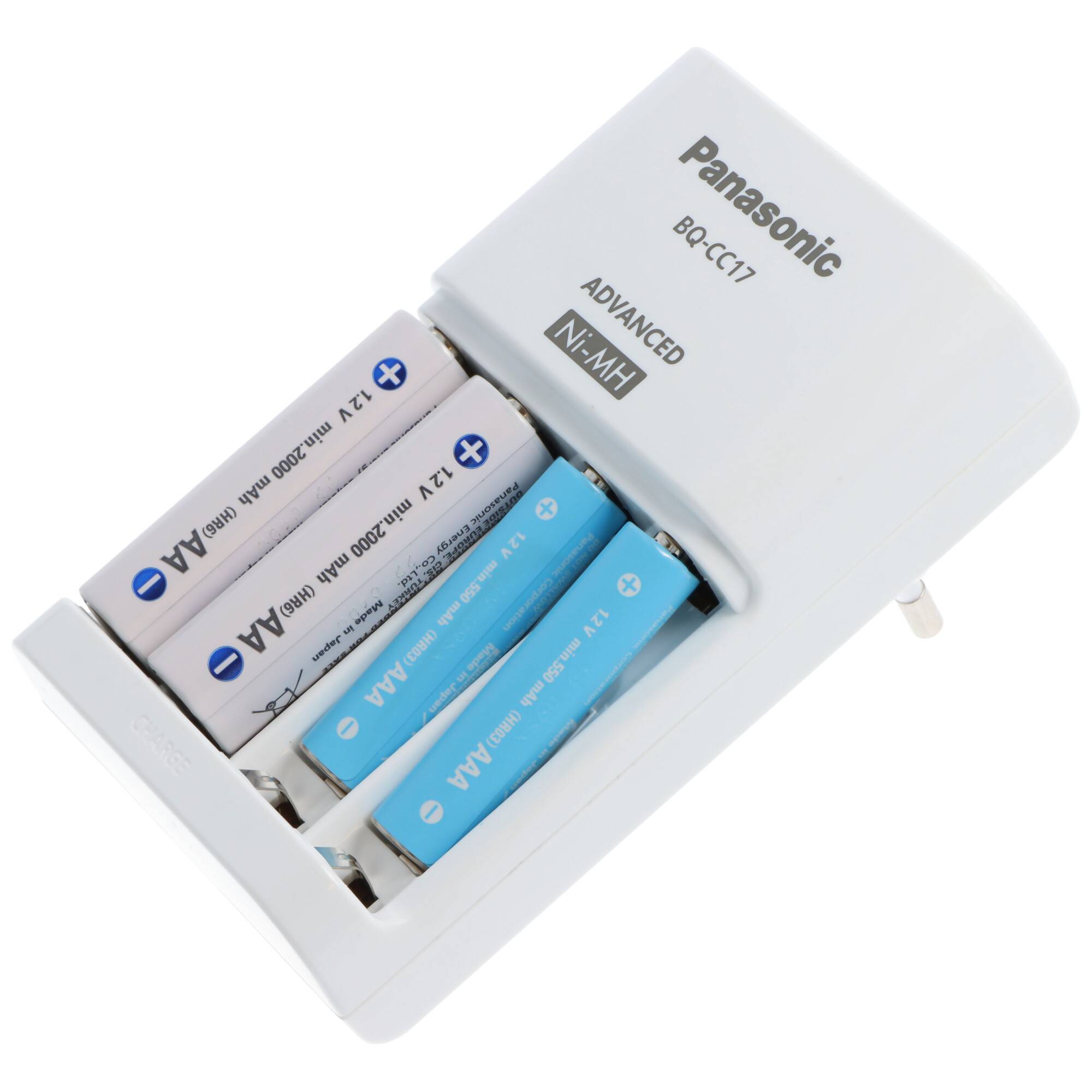 Panasonic Ladegerät mit vier AA Ni-MH wiederaufladbaren Batterien.