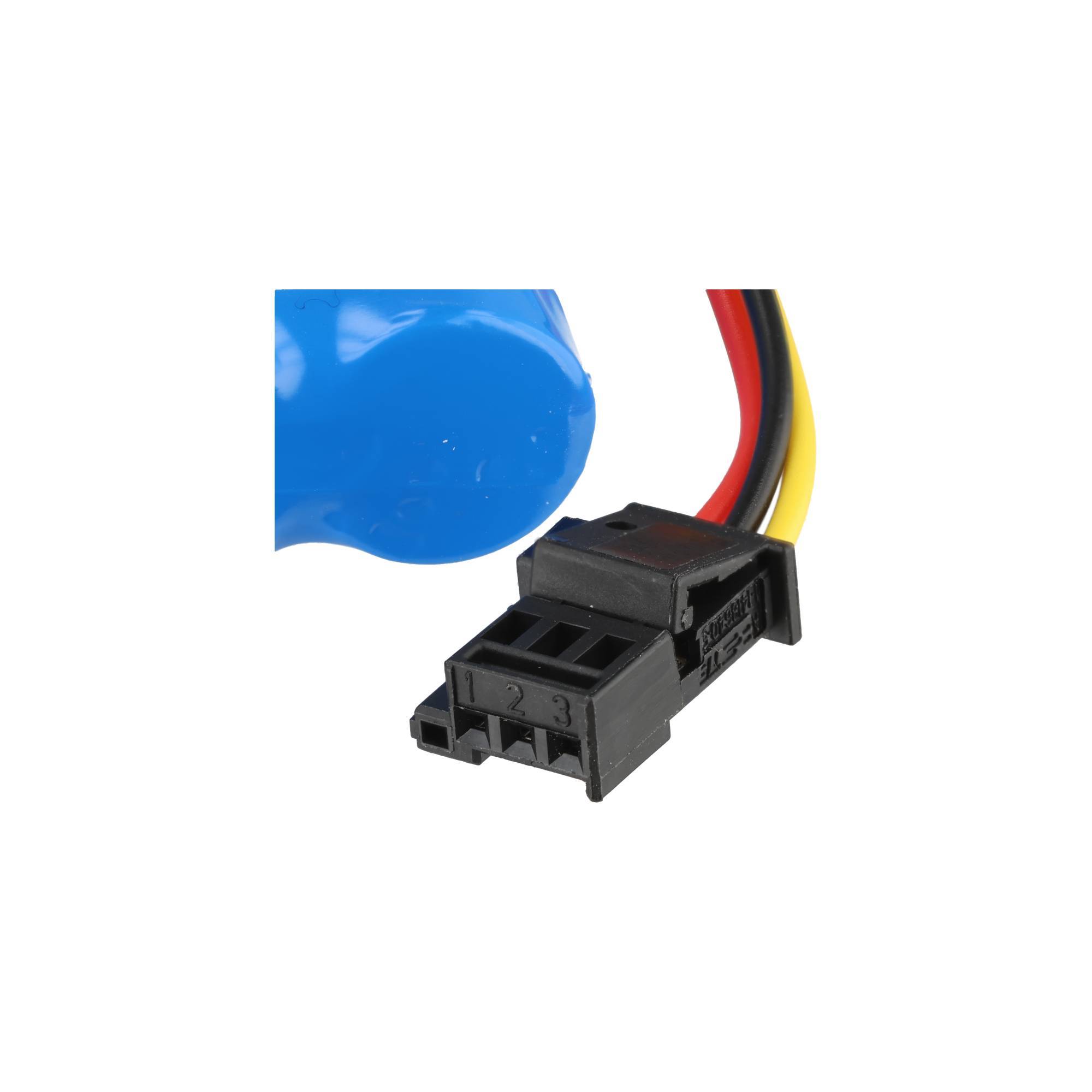 Schwarzer 3-poliger Elektrostecker mit roten, gelben und schwarzen Drähten neben einem blauen Akku.