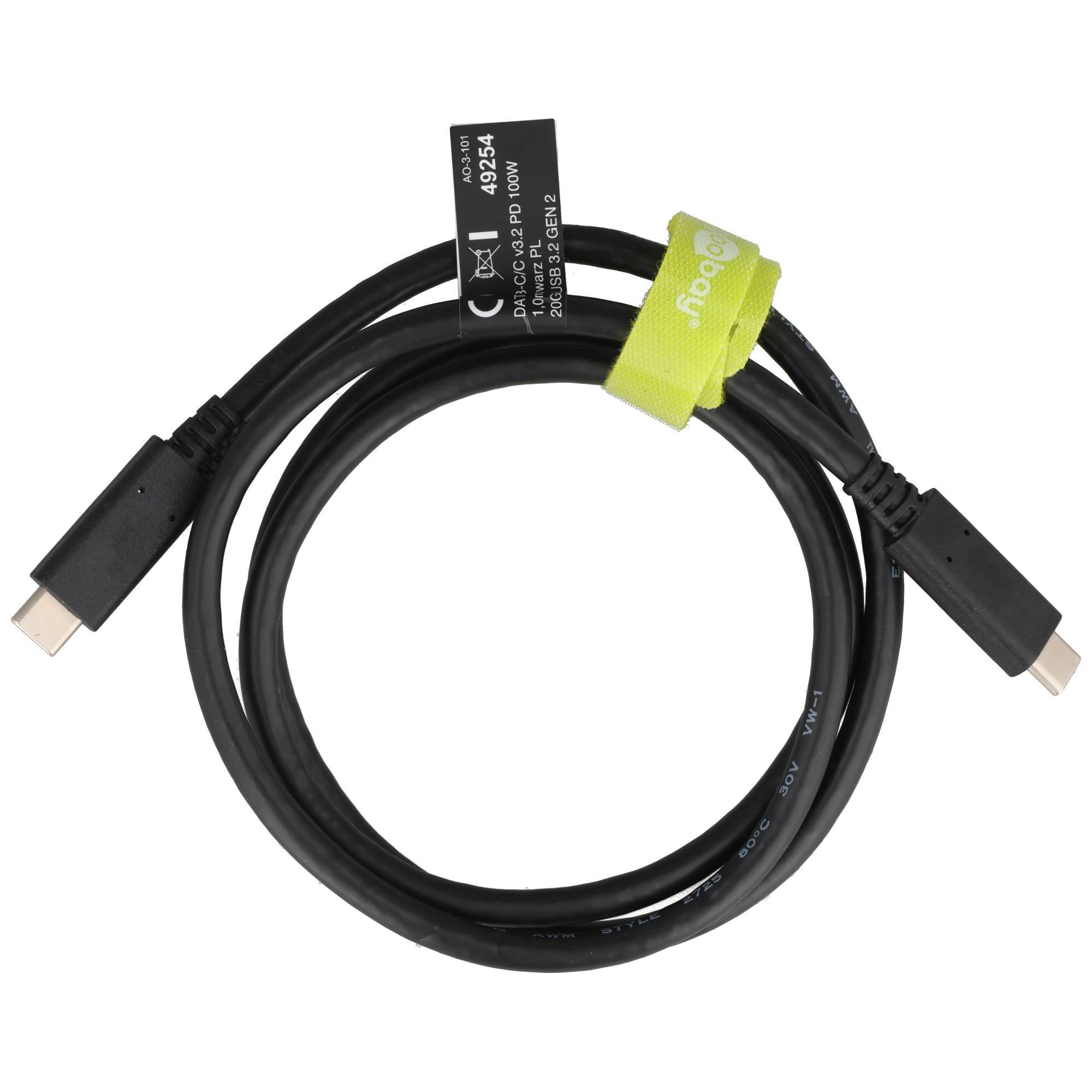 Aufgerolltes schwarzes USB-C-zu-USB-C-Kabel mit Produktetikett und grünem Riemen auf weißem Hintergrund.