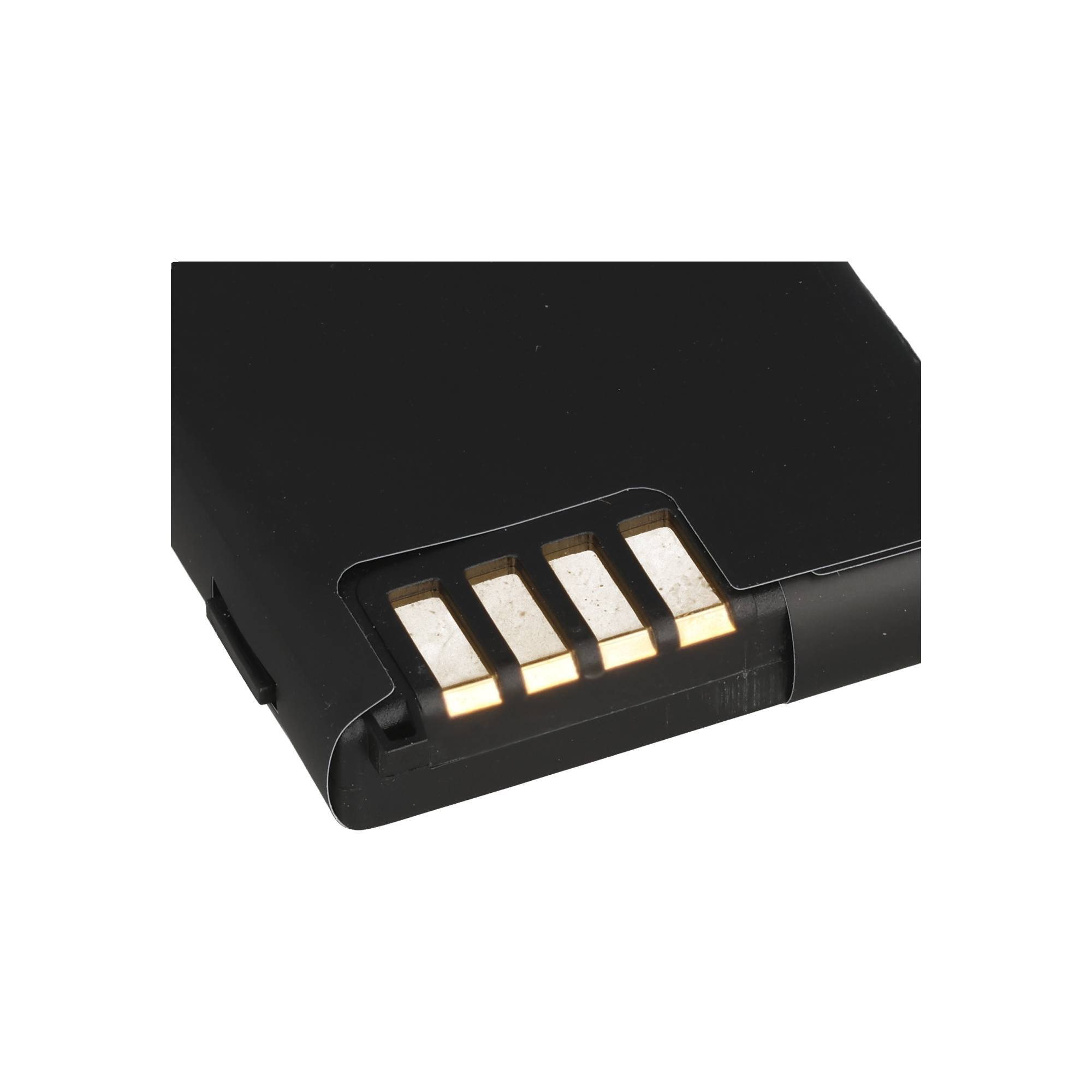 Nahaufnahme eines schwarzen Batteriepakets mit vier freigelegten goldfarbenen Kontaktterminals auf weißem Hintergrund.
