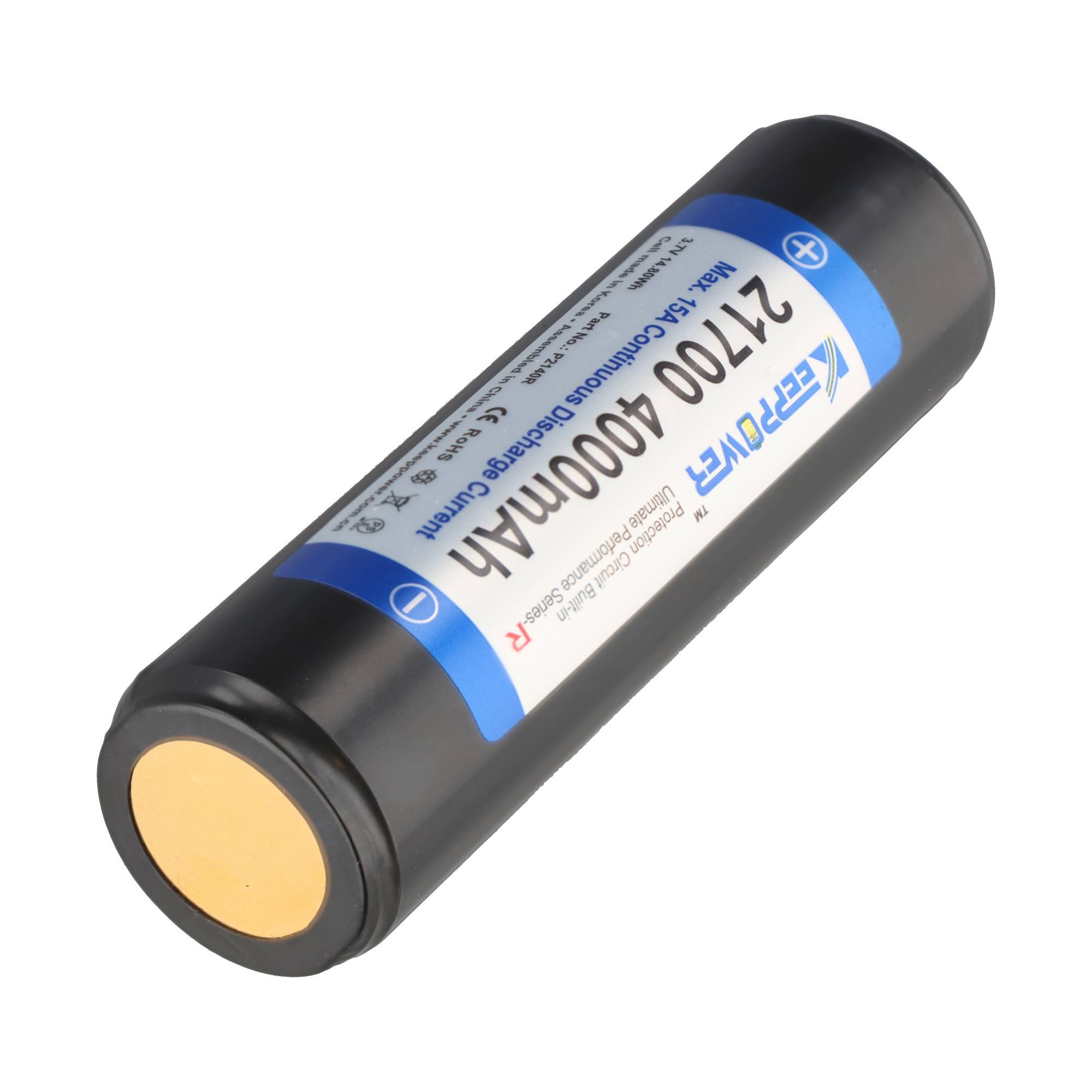 Schwarzes wiederaufladbares Batteriepack mit der Bezeichnung „2400mAh" mit blauer und weißer Beschriftung, gezeigt auf einem einfachen weißen Hintergrund.