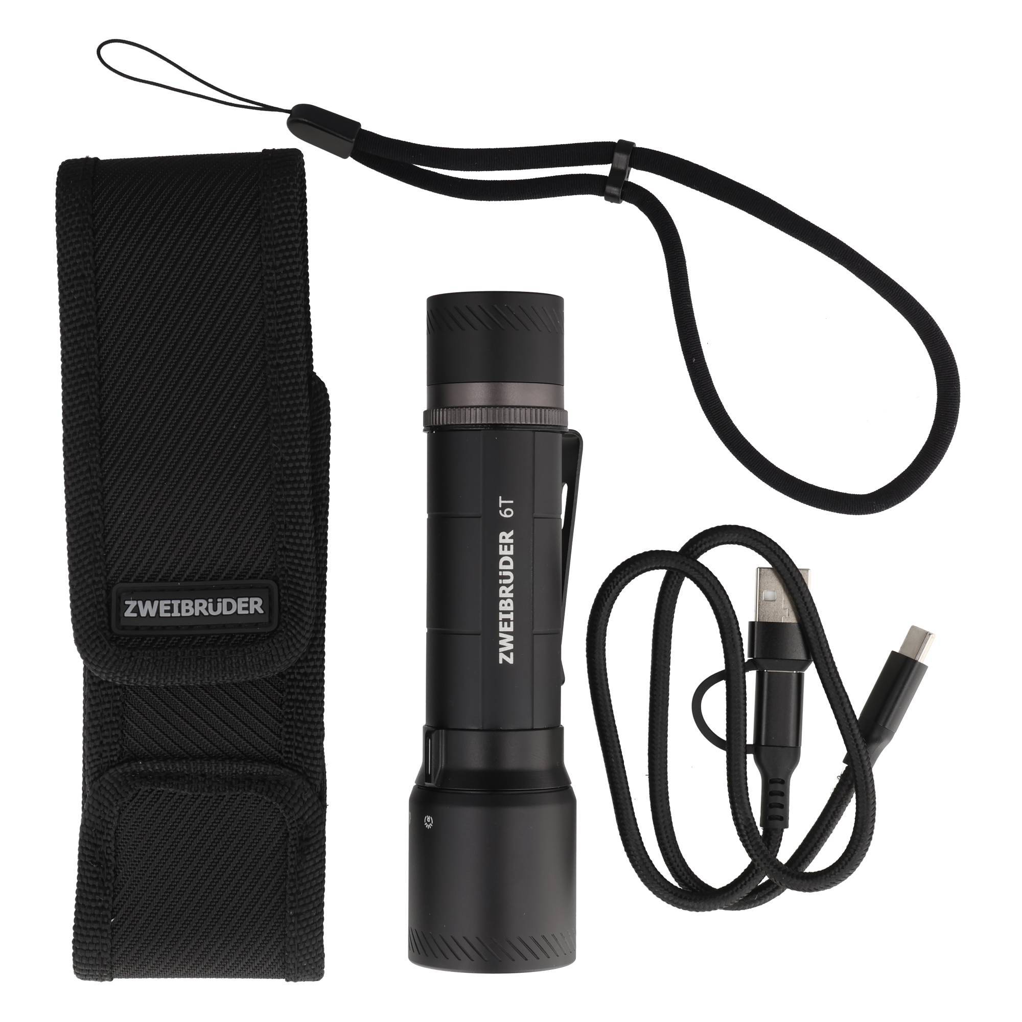 Schwarzes wiederaufladbares Taschenlampen-Set mit Tragetasche, Handschlaufe und USB-Ladekabel mit der Bezeichnung ZWEIBRÜDER 1T.