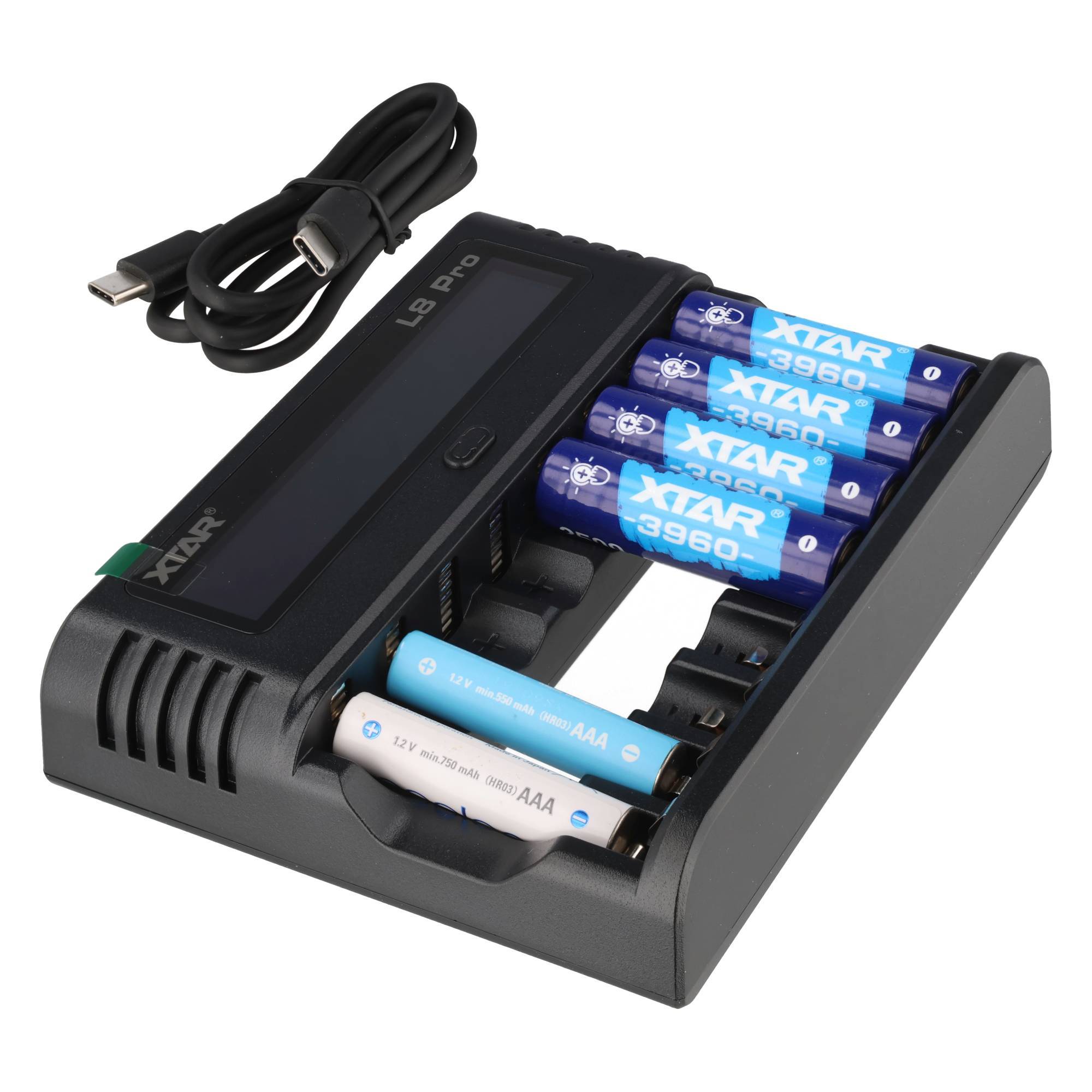 USB-Ladegerät mit acht Steckplätzen, lädt vier blaue wiederaufladbare AA-Batterien und zwei AAA-Batterien, plus USB-Kabel