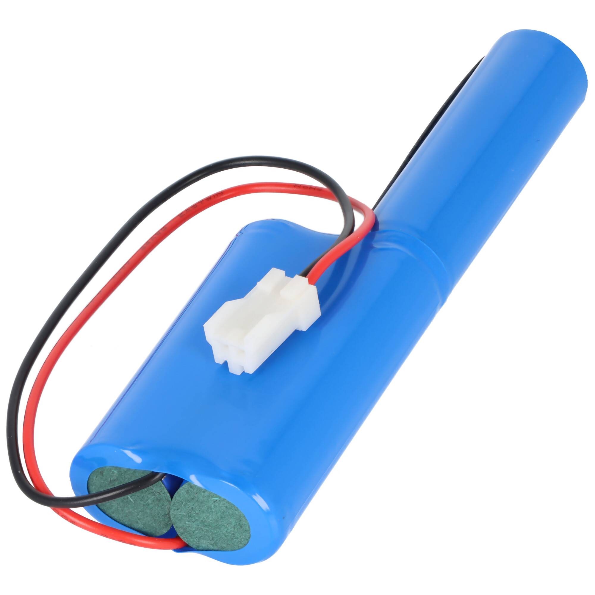 Blauer zylindrischer Batteriepack mit angebrachten roten und schwarzen Drähten und weißem Stecker auf weißem Hintergrund.