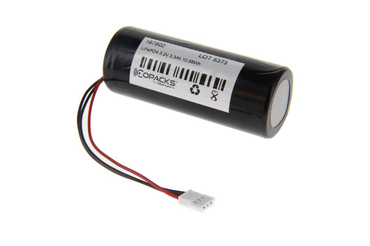 Schwarzes zylindrisches wiederaufladbares Batteriepaket mit Drei-Draht-Stecker und Produktetikett.
