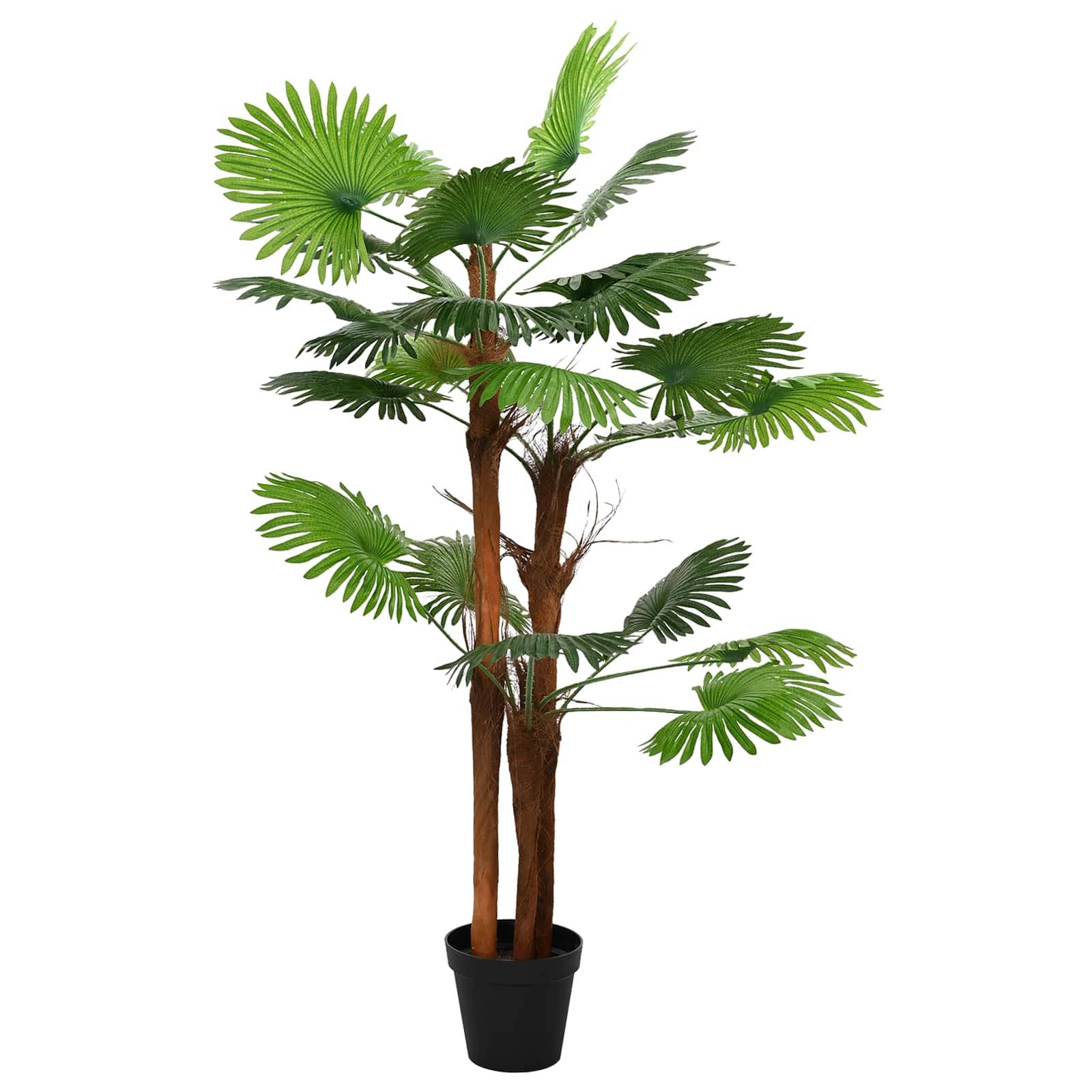 Künstliche Topfpalme mit mehreren braunen Stämmen und fächerförmigen grünen Wedeln auf weißem Hintergrund.