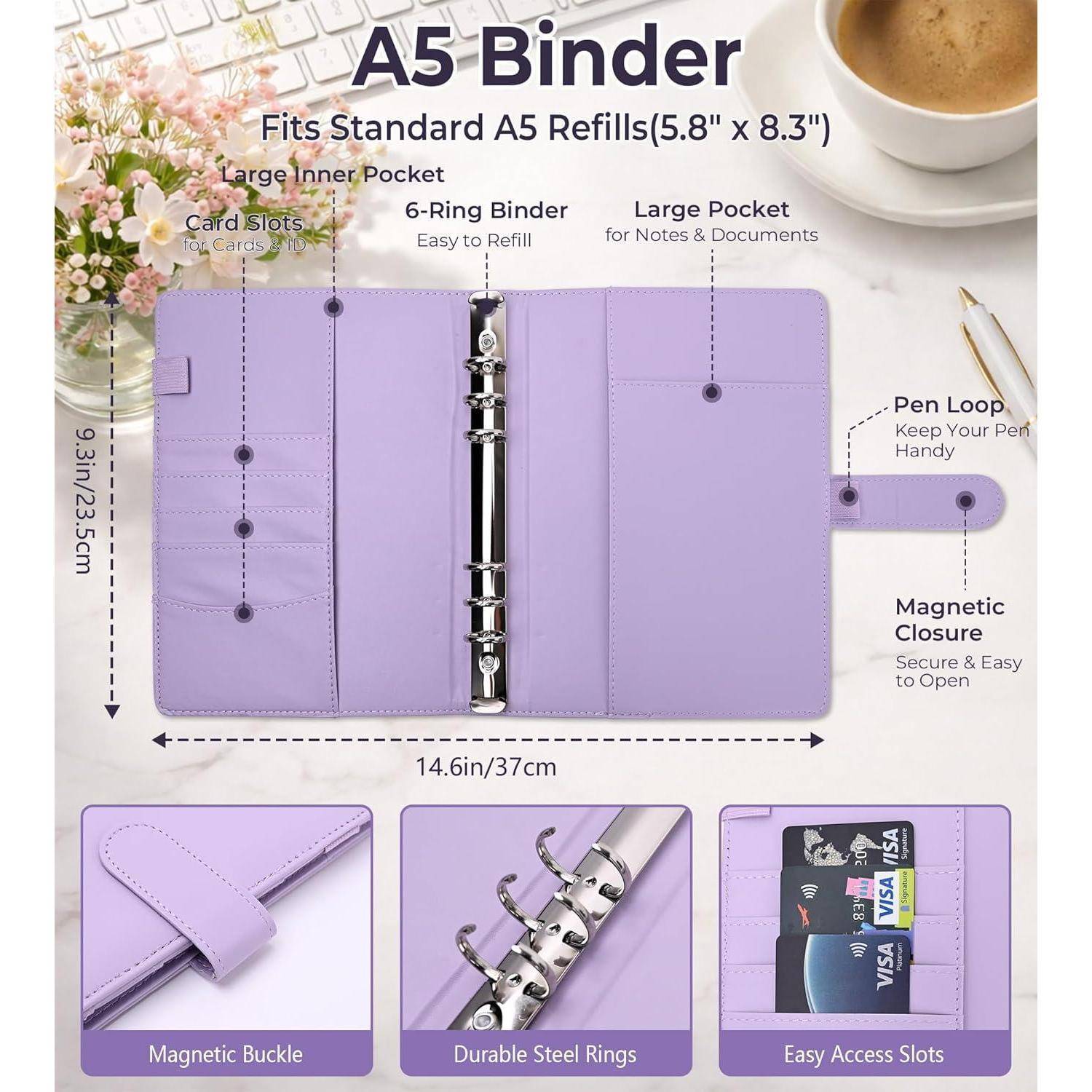Violetter A5-Ordner in offener und geschlossener Position mit beschrifteten Merkmalen: Magnetverschluss, 6er-Ring-Stahlordner, Taschen für Notizen und Karten, Stiftschlaufe und Abmessungen 14,6 x 9,3 Zoll.