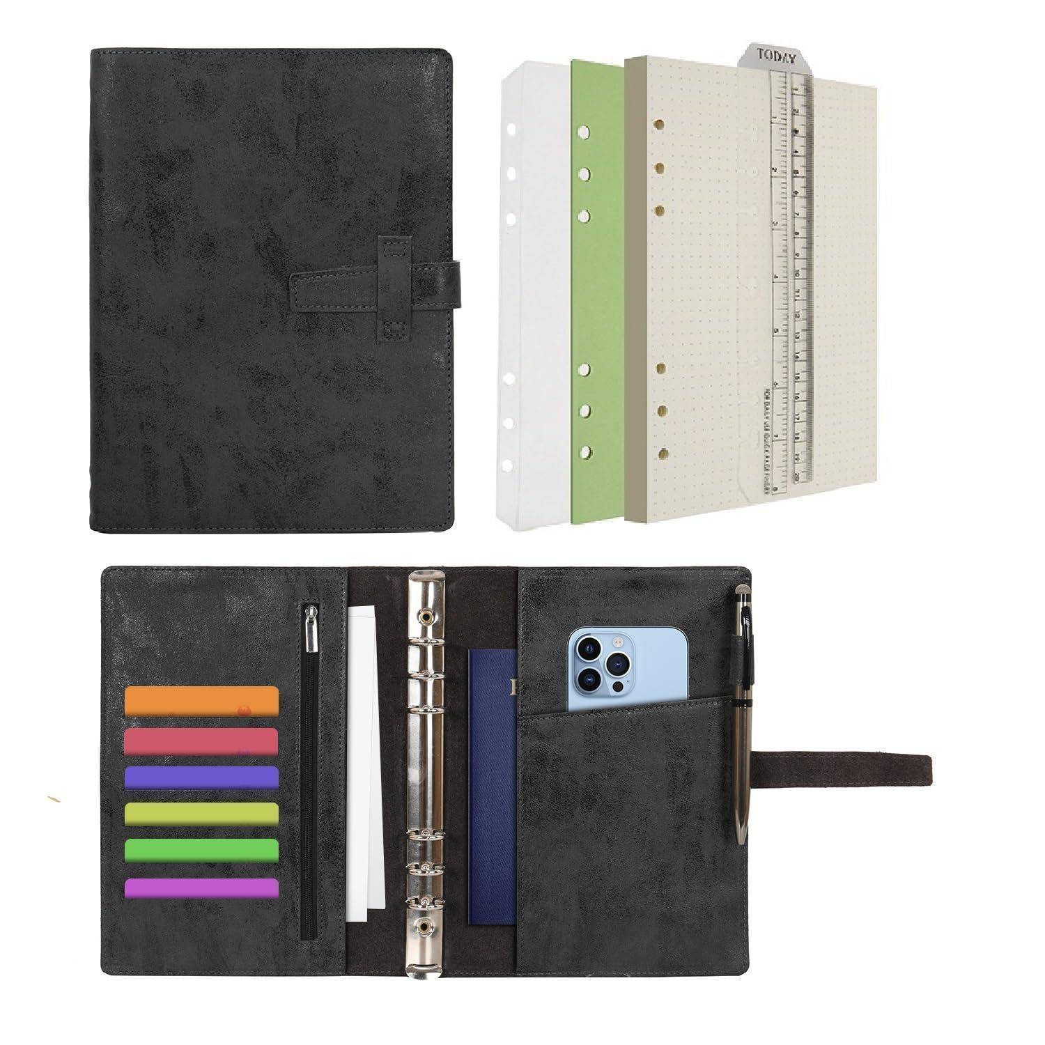 Schwarzes spiralgebundenes Planernotizbuch, geschlossen dargestellt, mit austauschbaren liniierten und Punktraster-Einlagen sowie geöffnet, um Stift, Handytasche, Kartensteckplätze und Binderinge zu zeigen.