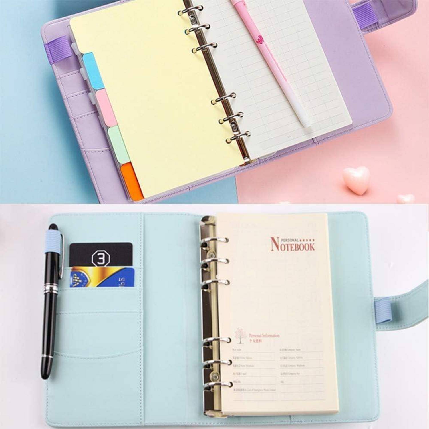 Offenes Pastell-Ringbuch-Planer-Notizbuch mit Stift, Reitern und Kartensteckplätzen, dargestellt in zwei Ansichten auf rosa und blauem Hintergrund.