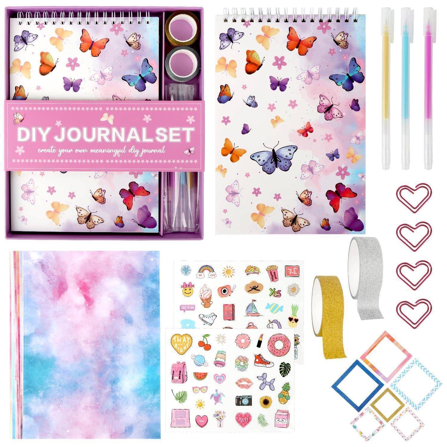 DIY-Journalset mit Schmetterlingsnotzbuch, Stiften, Aufklebersheets, Glitter-Washitapes, Herzumrissen und Pastellpapier zum Scrapbooking und Journalisieren.