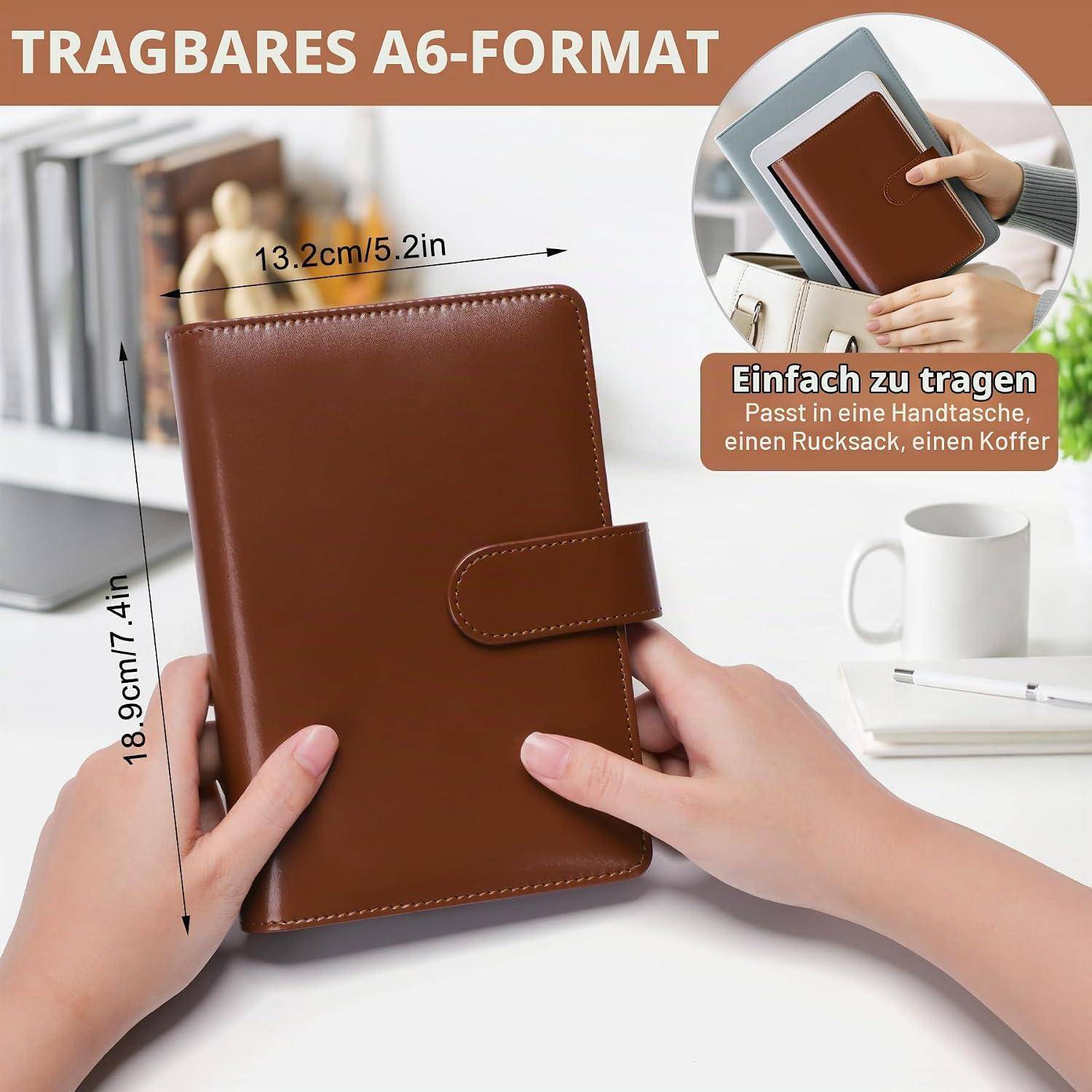 Braunes A6-Notizbuch im Lederstil, das in Händen gehalten wird, mit der Bezeichnung „TRAGBARES A6-FORMAT