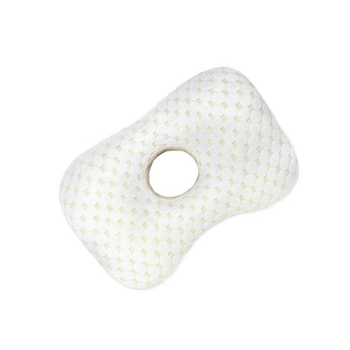 Weißes konturiertes Kissen mit einem zentralen Loch, wahrscheinlich ein Memory-Foam-Nacken- oder Stützkissen, auf einem einfachen weißen Hintergrund gezeigt.