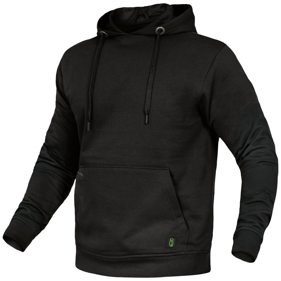 Schwarzer Kapuzenpullover mit Kordelzug und Känguru-Tasche auf weißem Hintergrund.