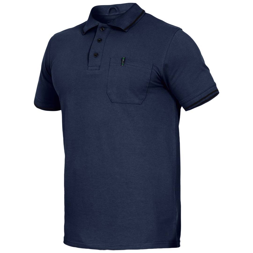 Marineblaues Kurzarm-Poloshirt mit Knopfleiste und Brusttasche, auf weißem Hintergrund abgebildet.