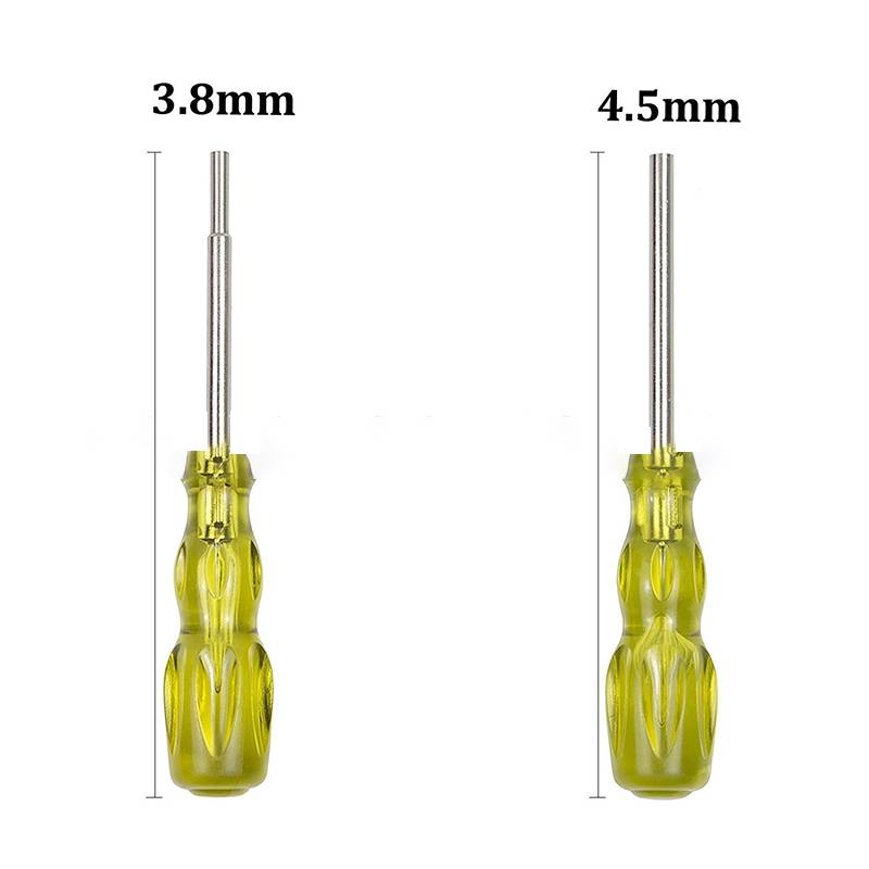 Vergleichsbild von zwei gelben Schraubendrehergriffe mit Metallschäften, links mit 3,8mm gekennzeichnet und rechts mit 4,5mm, das den Größenunterschied zeigt.