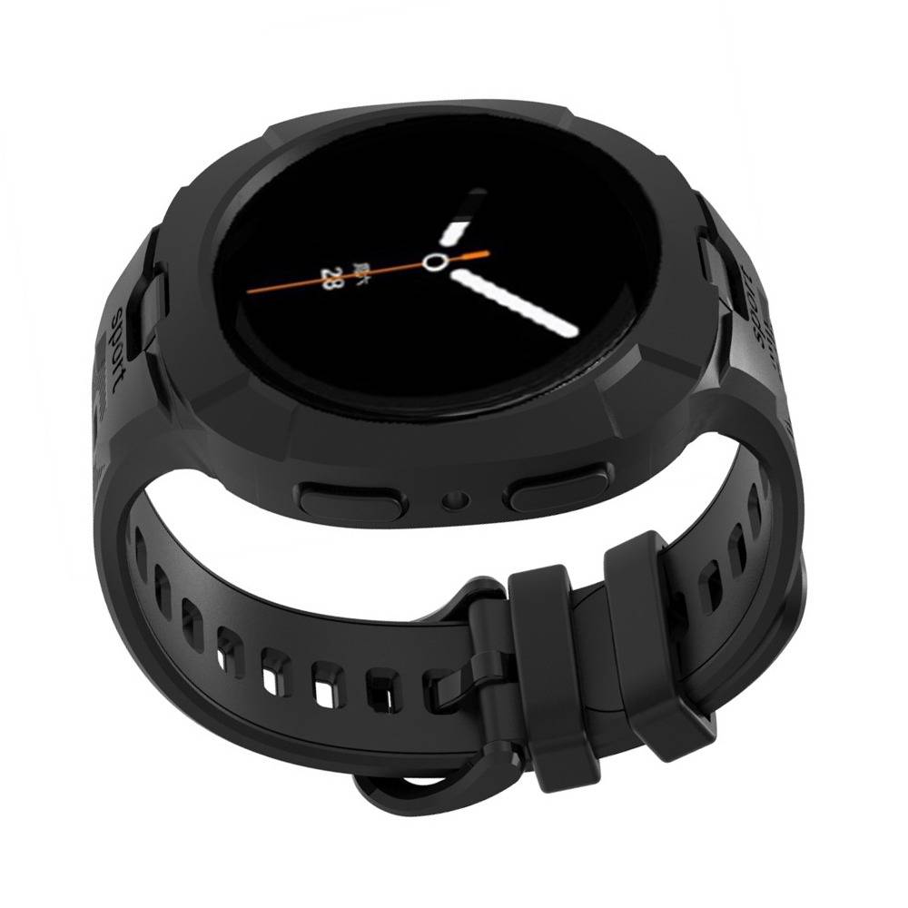 Schwarze runde Smartwatch mit analogem Zifferblatt und perforiertem Silikonarmband auf weißem Hintergrund.