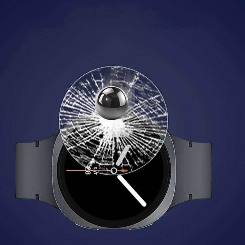 Smartwatch mit einem gesprungenen Glasdeckel und abgelöstem kuppelförmigem Oberteil, das darauf hindeutet, dass das Zifferblatt der Uhr gegen einen dunkelblaulichen Hintergrund beschädigt ist.