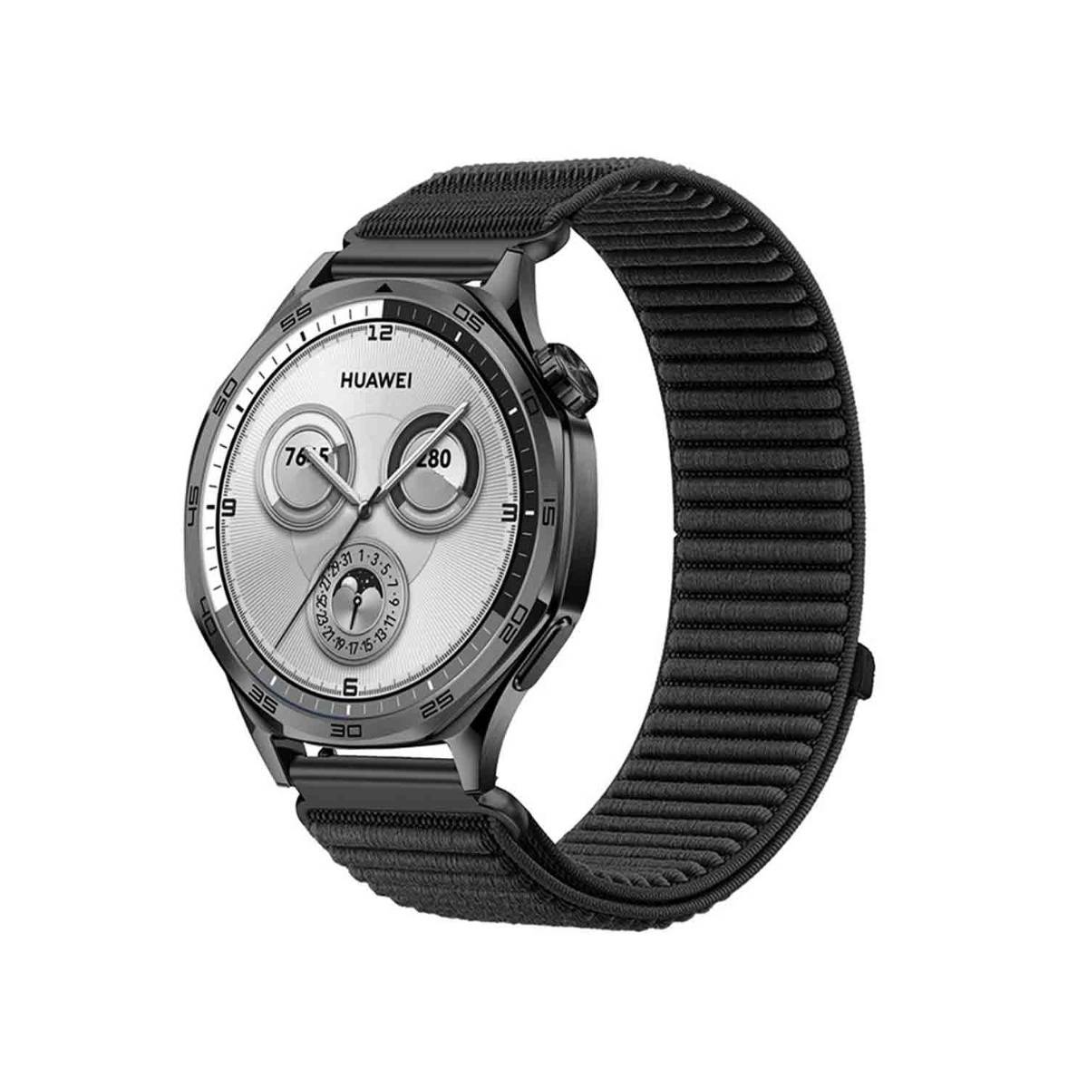 Huawei-Smartwatch mit silbernem rundem Gehäuse, schwarzem strukturiertem Armband und analogem Display auf weißem Hintergrund.