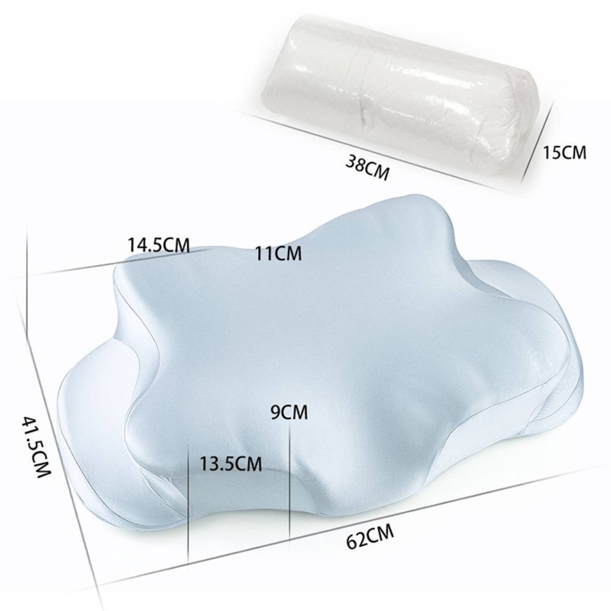Blaues ergonomisches Memory-Foam-Kissen mit beschrifteten Abmessungen von 62 cm x 41,5 cm; inklusive transparenter Aufbewahrungstasche mit Beschriftung 38 cm x 15 cm.