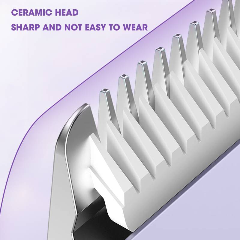 Produktnah­aufnahme einer weißen Keramik-Schneideklinge mit der Beschriftung „CERAMIC HEAD