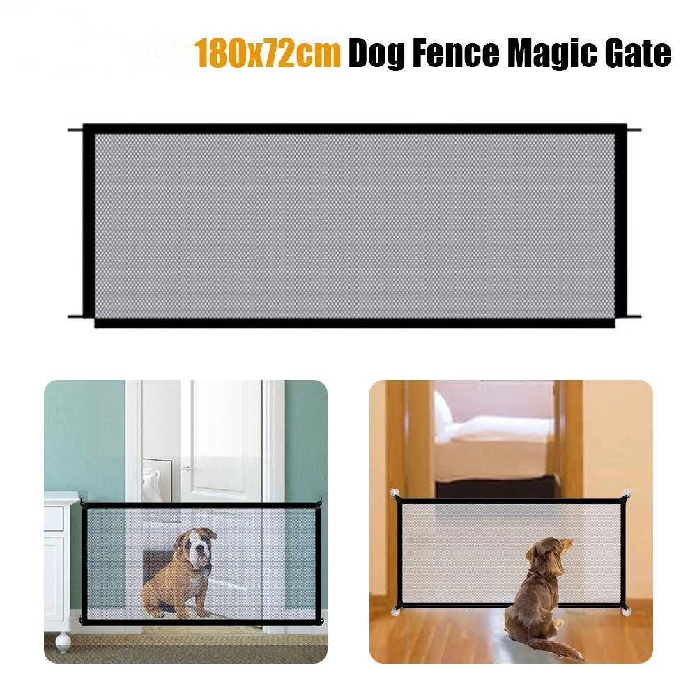 180x72cm Hunde Zaun Magic Gate, ein Maschengewebe-Barriere zum Blockieren von Hunden in Türöffnungen oder Fluren; gezeigt bei der Installation in häuslichen Umgebungen.