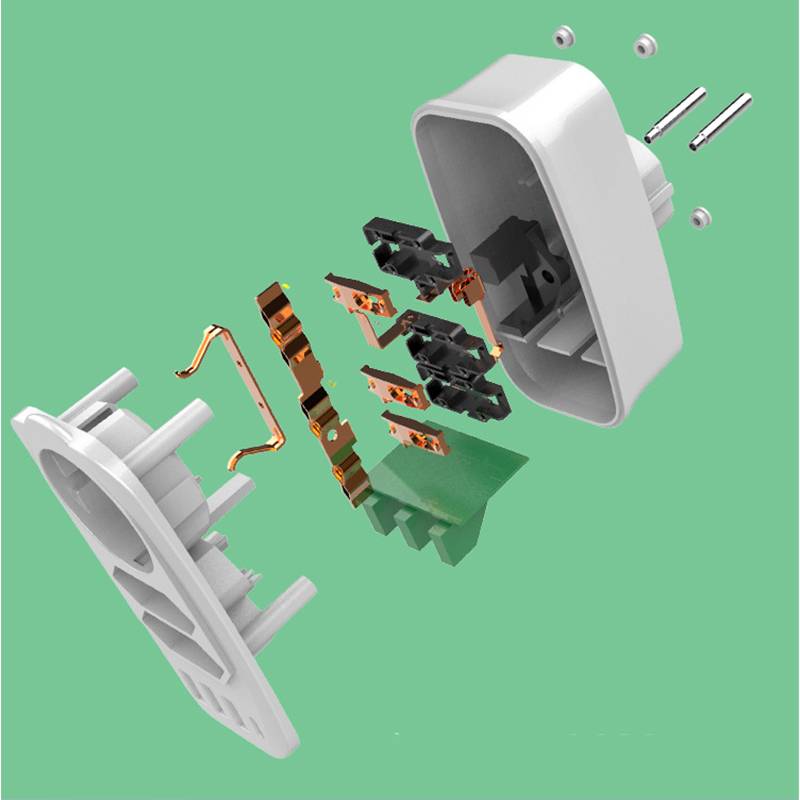 Explosionsdarstellung eines weißen Stromstecker-Adapters mit separatem Gehäuse, Kupferkontakten und internen Steckerteilen.