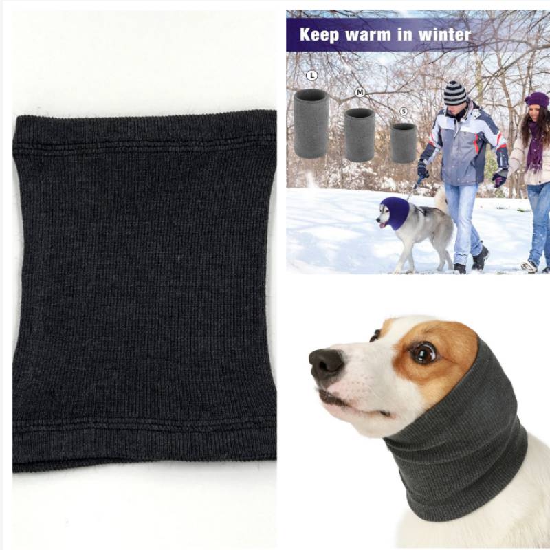 Schwarzer gestrickter Halswärmer oder Hundehaube in großer Darstellung gezeigt, mit Einsatzfotos von Personen und einem Hund, die ihn im Winter im Freien tragen; Text besagt „Im Winter warm bleiben".