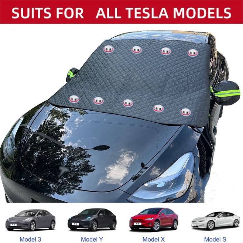 Werbegrafik mit einer Autohülle für Tesla mit der Aufschrift „PASST FÜR ALLE TESLA-MODELLE