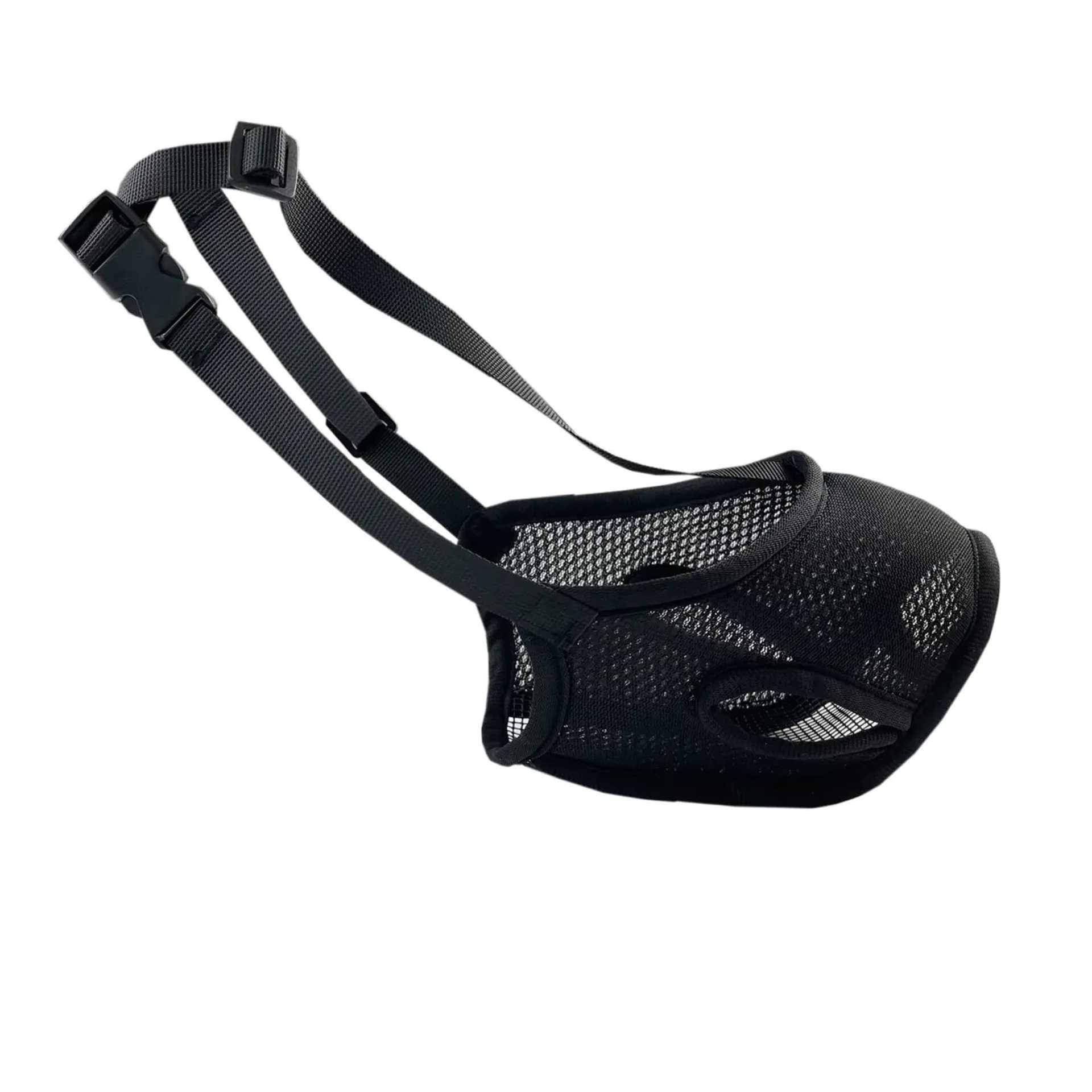 Schwarzer Mesh-Hundmaulkorb mit verstellbaren Riemen, shown on a white background.
