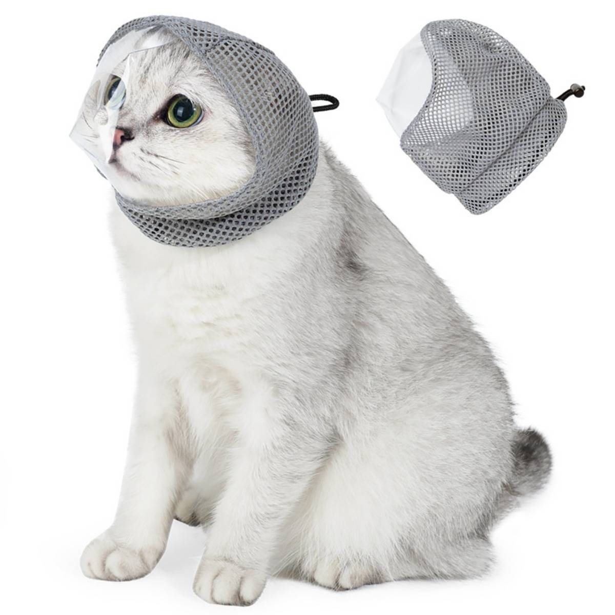 Weiße Katze mit einer grauen Schutzhaube aus Netzstoff; die Vergrößerung zeigt die Haube allein mit einer Zugschnur.
