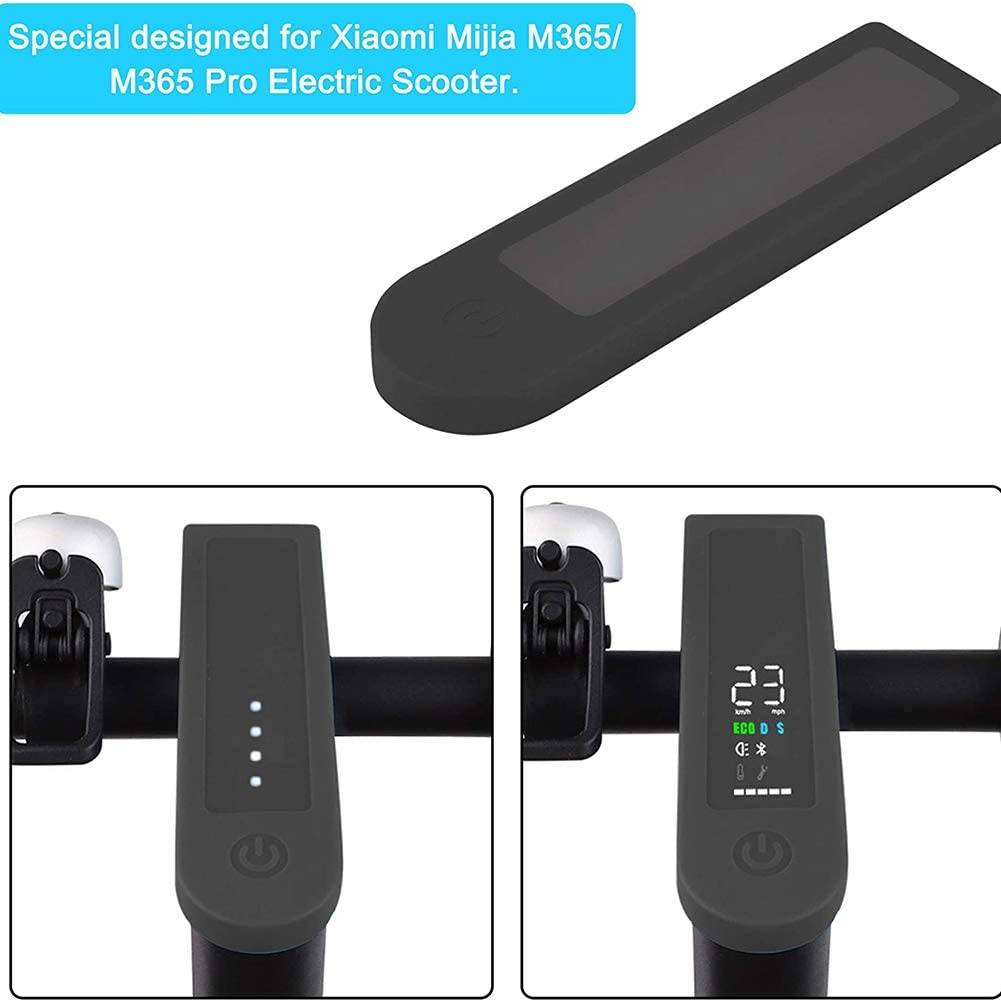 Xiaomi Mijia M365/M365 Pro Elektro-Roller Lenkeranzeigeabdeckung, geschlossen und mit sichtbarem Bildschirm gezeigt, zeigt Schutz und Anzeigepassform.