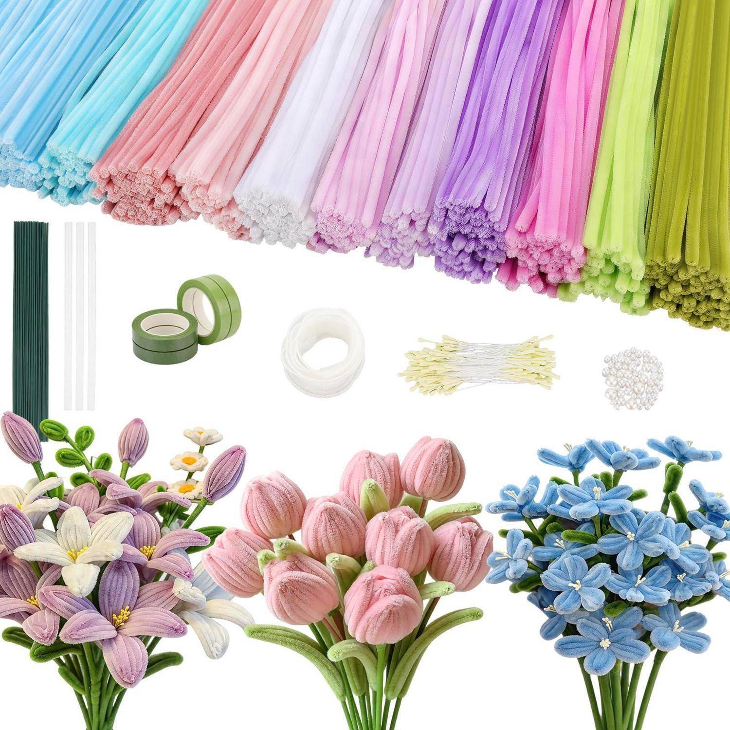 Sortierte Blumenbastelstoffe: bunte Papierstiele, Blumenbandklebeband und Draht, sowie fertige pastellfarbene Tulpen- und Gänseblümchensträuße in Rosa, Lila, Weiß und Blau.