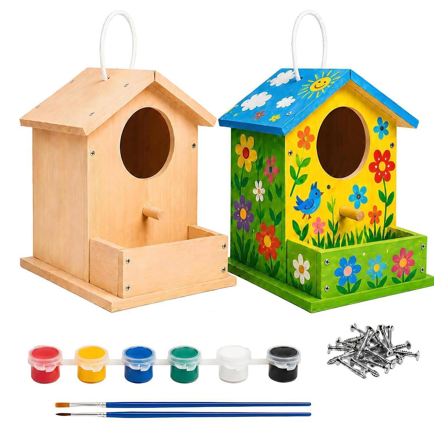 Vogelhaus-Bastelset mit einem ungestrichenen Holzvogelhaus und einem bemalten Vogelhaus mit Blumenmotiven sowie Farbdosen, Pinseln und Schrauben zum Verzieren und Zusammenbauen.