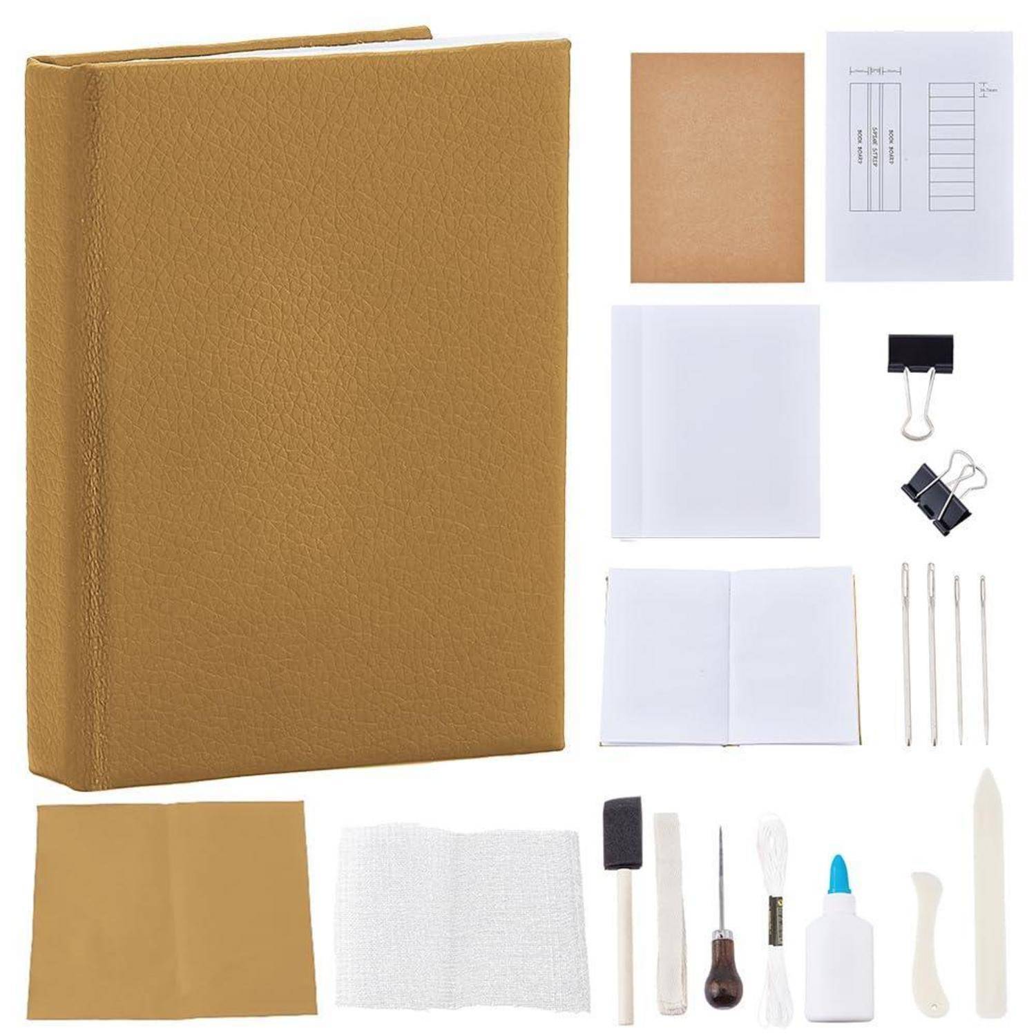 Ein beiges stoffbezogenes Notizbuch oder Tagebuch-Set mit losen Blättern, Aktenklammern, Stiften, Klebstoff, Pinsel, Lineal und anderen Schreibwaren.
