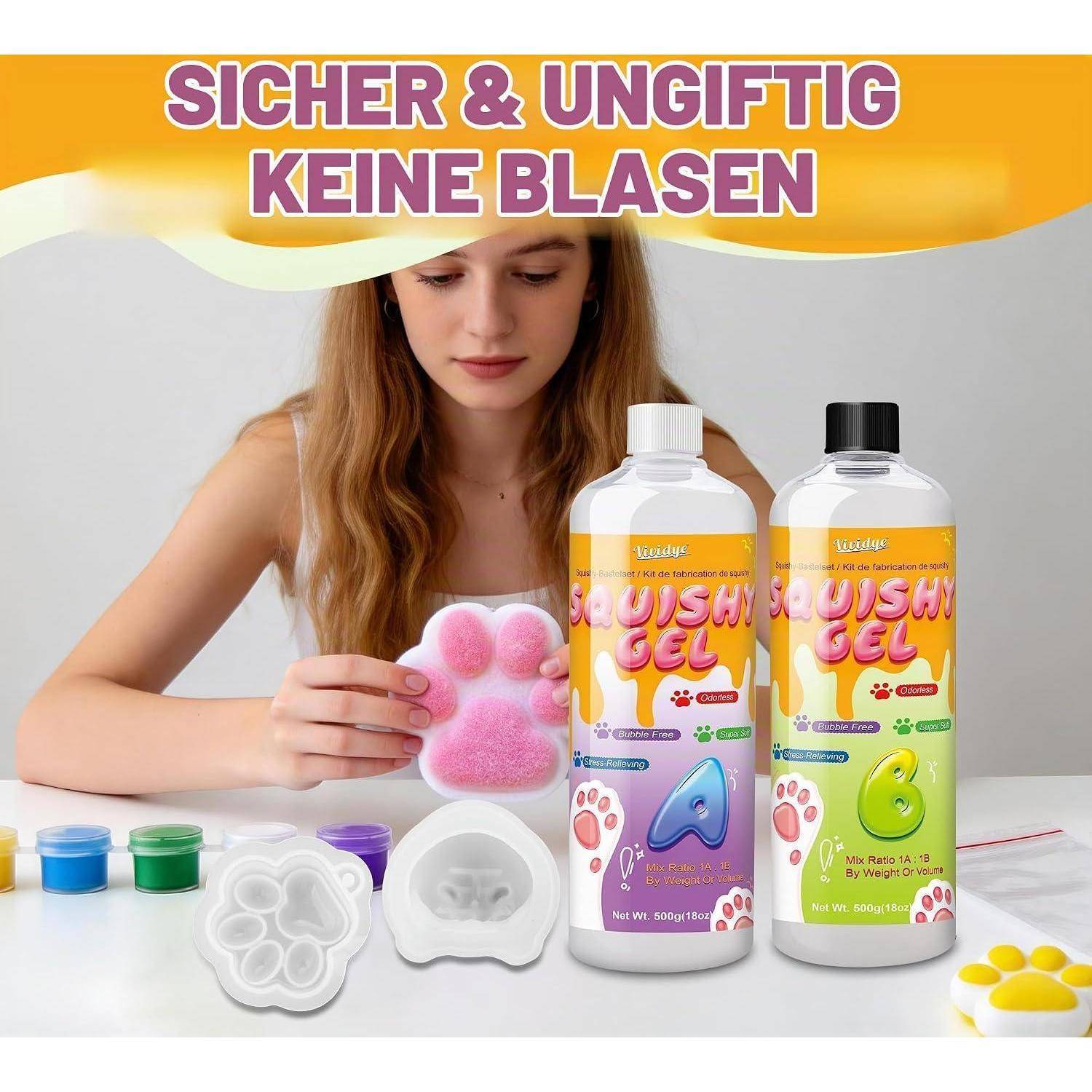 Anzeige mit einer jungen Frau mit rosa und weißen Pfotendruck-Squishies neben zwei Flaschen mit der Aufschrift „Squishy Gel