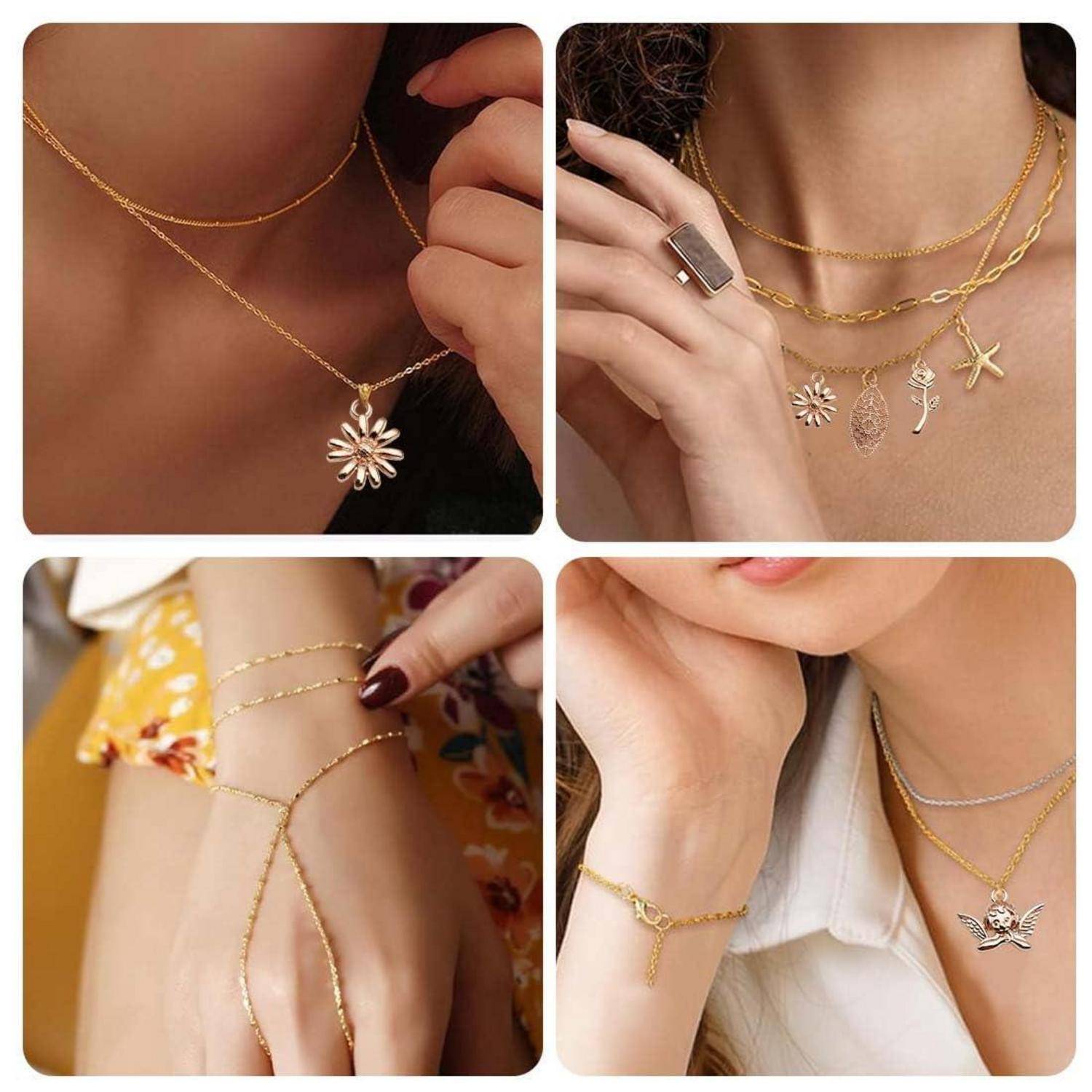 Collage aus vier Nahaufnahmen, die mehrschichtige Goldhalsketten und Handschmuck an Frauen zeigen, mit Anhängern wie einer Blume, einer Muschel, einem Seestern und Engelflügeln.