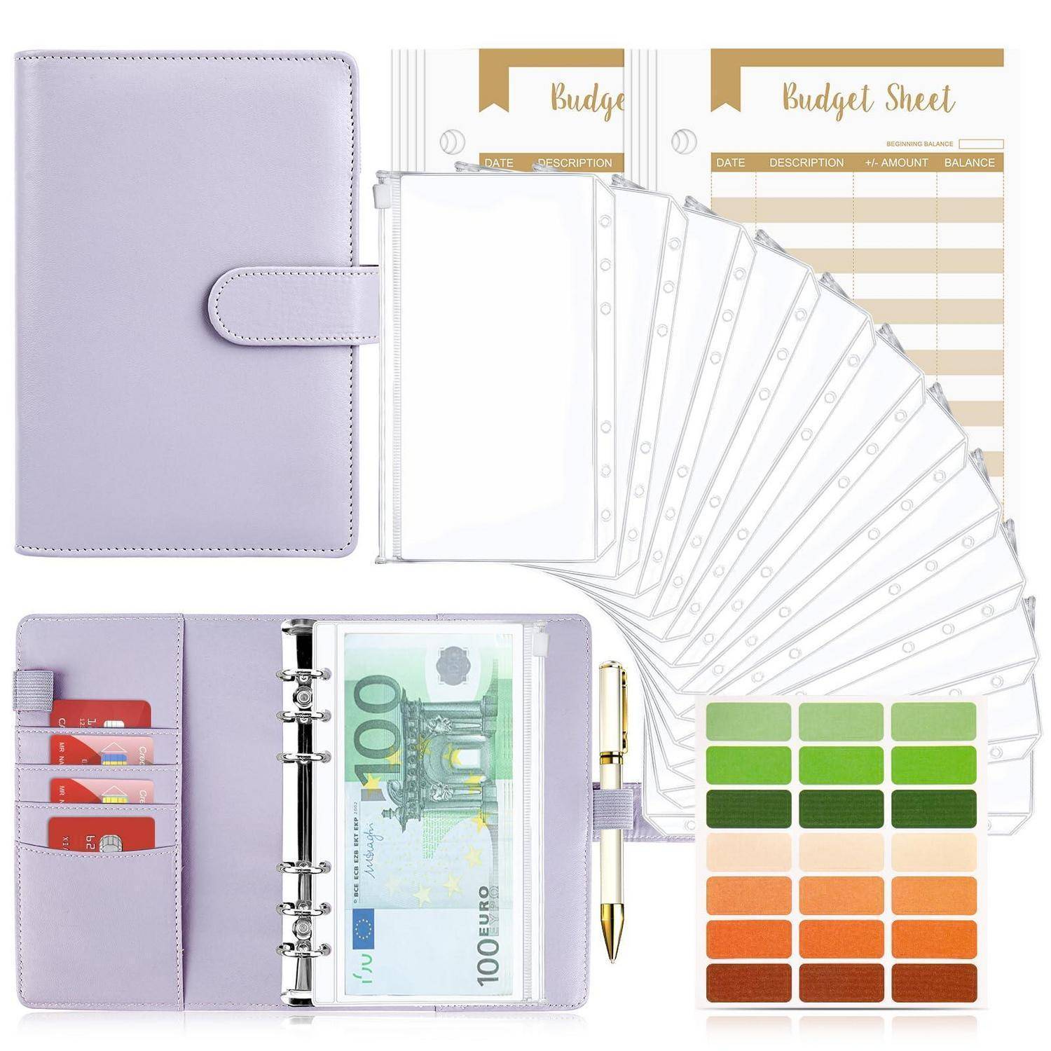 Lavendelfarben Budget-Ordner mit Geldtaschen, Budget-Blättern, Stift und farbigen Etiketten zur Verfolgung persönlicher Finanzen.