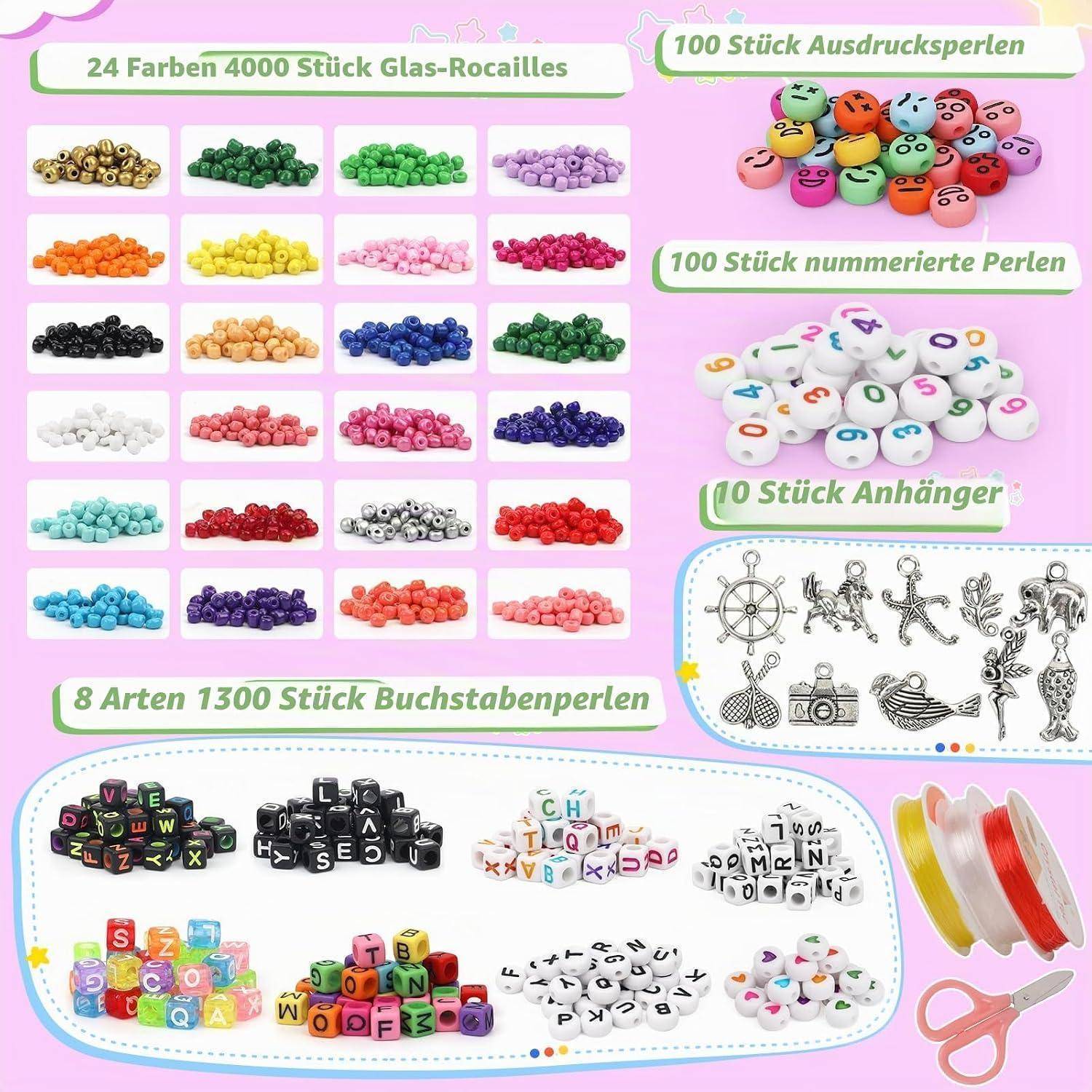 Buntes Bastelperlen-Set mit gemischten Glasperlen, bedruckten Perlen, nummerierten Perlen, Buchstabenperlen, Anhängern, Bändern und Schere auf rosa Hintergrund.
