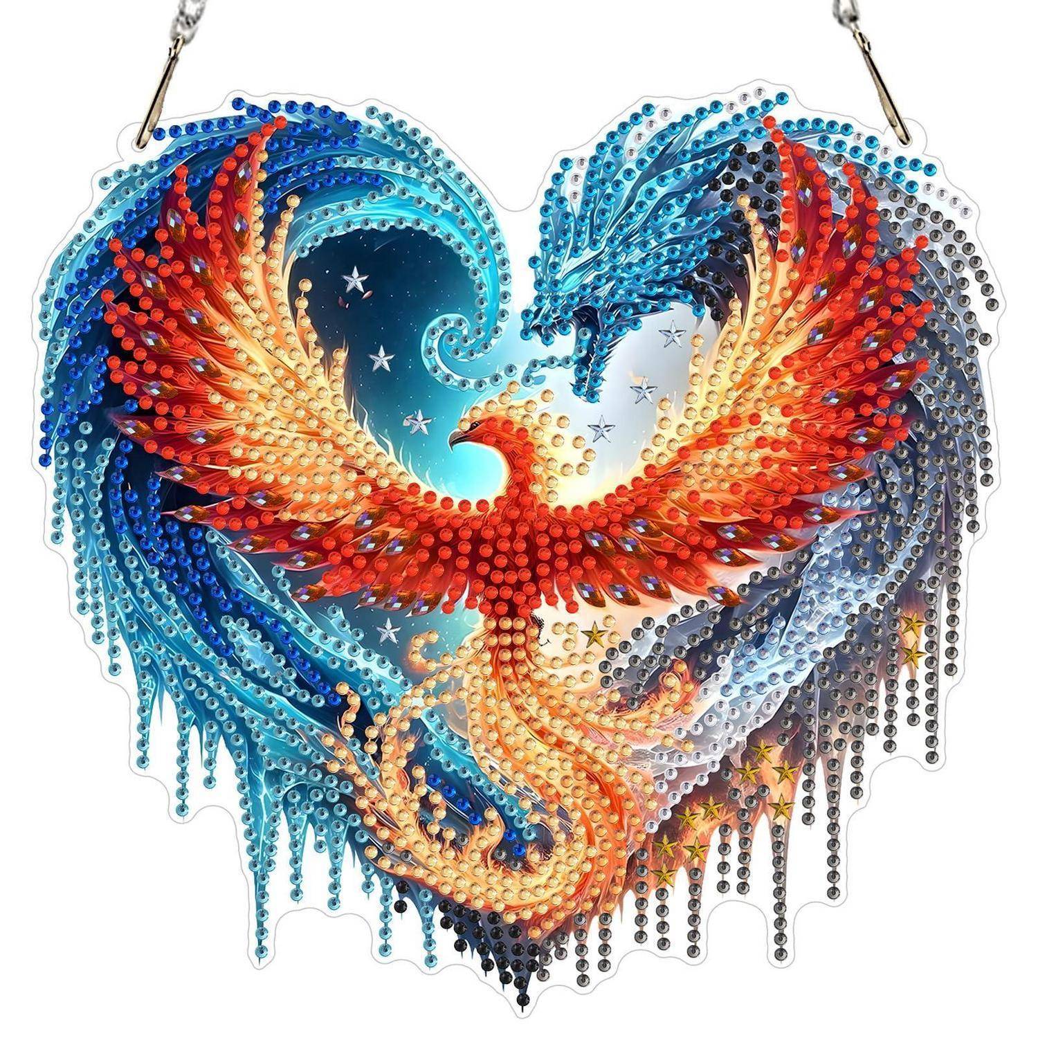 Herzförmiges Perlenkunstwerk mit einem feurigen Phoenix, der aus einem blauen Drachen aufsteigt, mit sternenverziertem Himmelshintergrund und Hängecordeln zur Aufhängung.