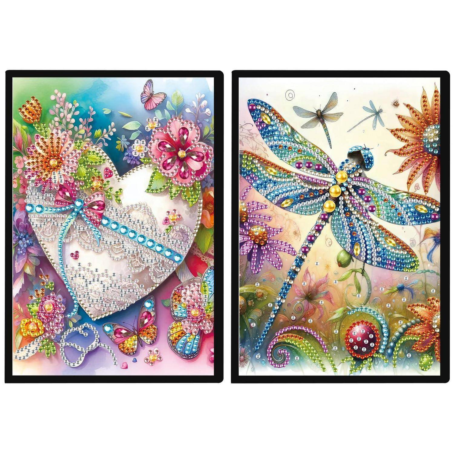 Zwei farbenfrohe Diamantmalereien in schwarzen Rahmen: ein verziertes Herz mit Schmetterlingen und Blumen sowie eine funkelnde Libelle über floralen Motiven.