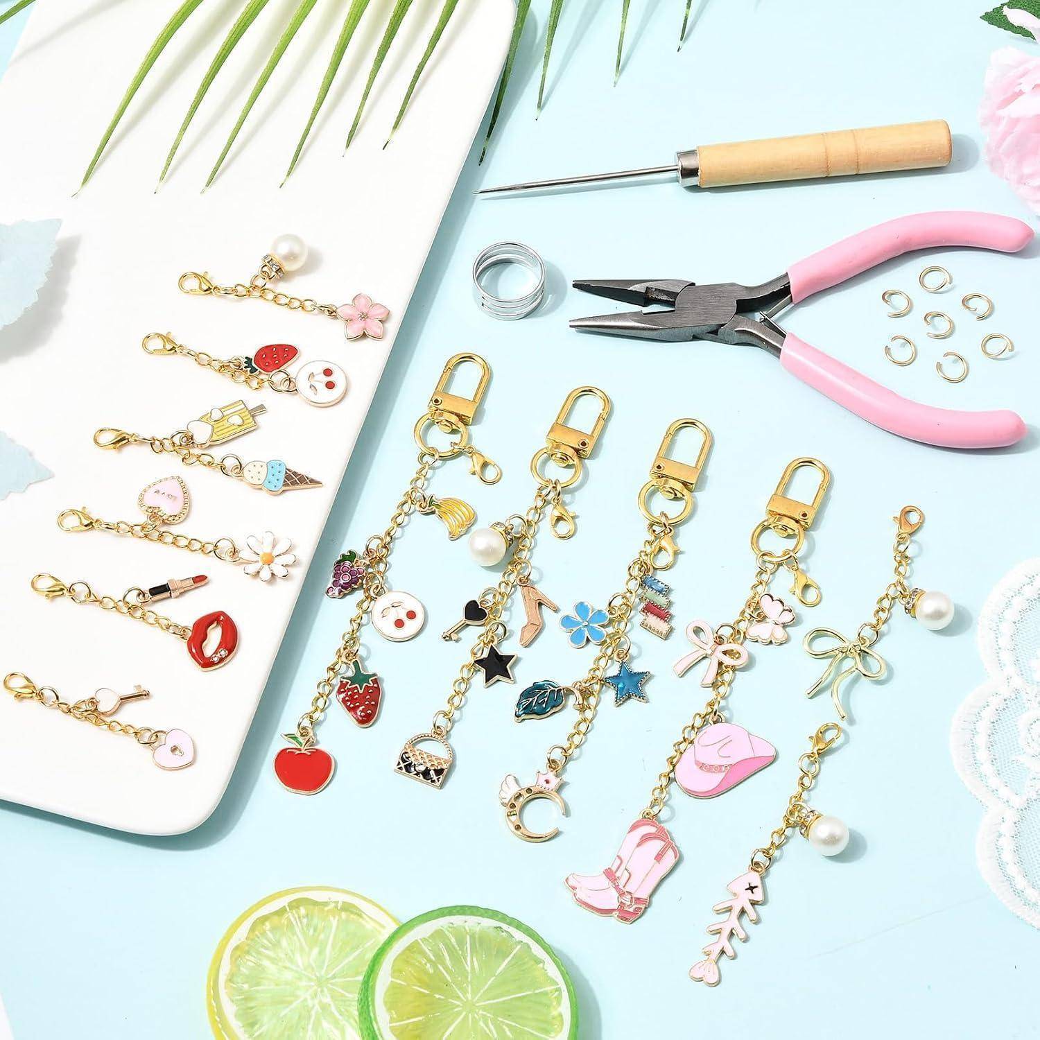 BEEFLYING Lipgloss AnhäNger SchlüSselanhäNger Bastelset, 12 Stk Niedlichem | Selber Machen Set Perlen SchlüSselanhäNger TaschenanhäNger Set Keyc
