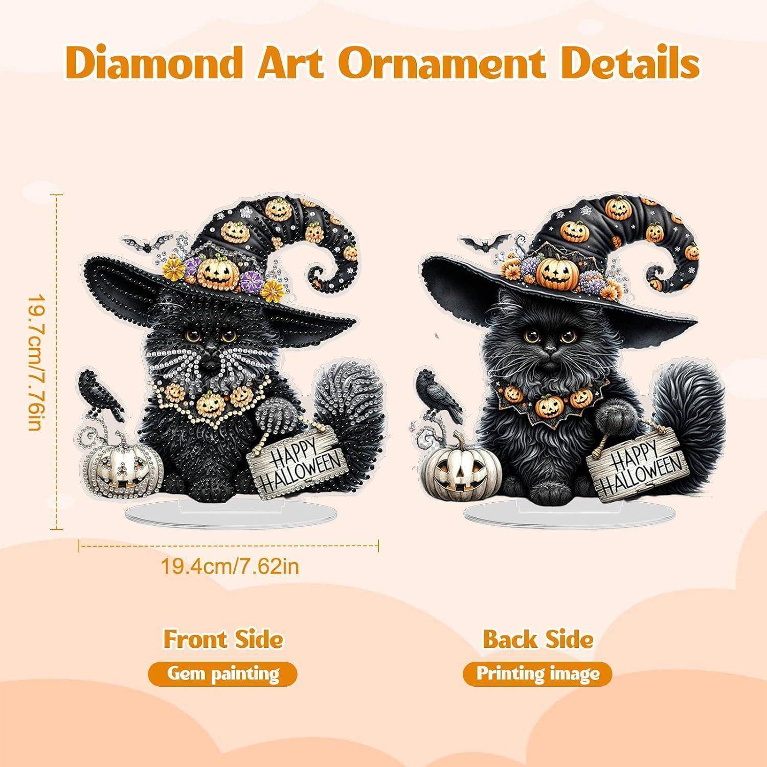 Kunstharz-Ornament-Details zeigen eine Halloween-Katzendekoration, 19,7 cm hoch und 19,4 cm breit, mit Vorder-Gemälde aus Edelsteinen und rückwärtig bedrucktem Bild.